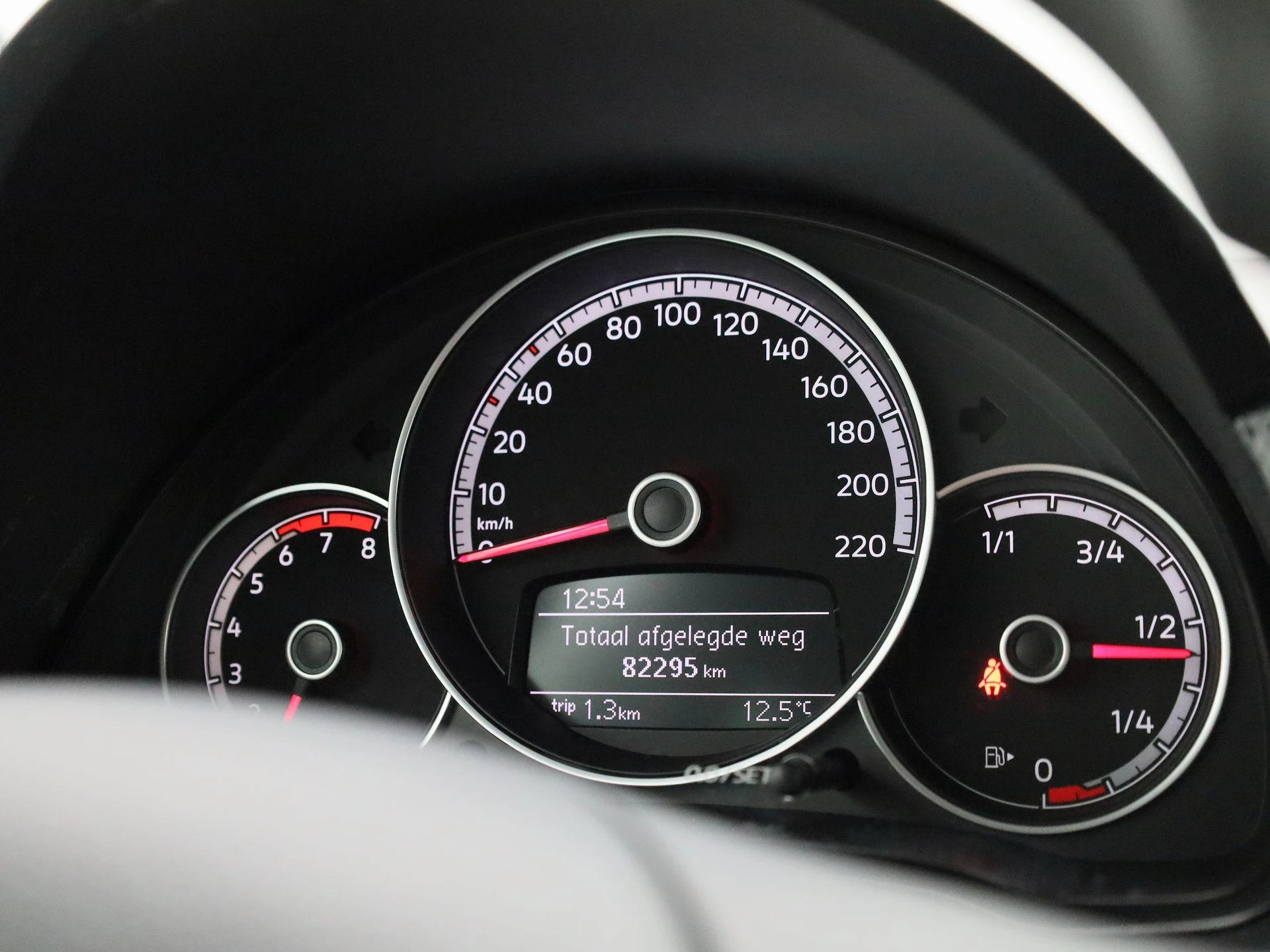 Volkswagen-up!-image-20