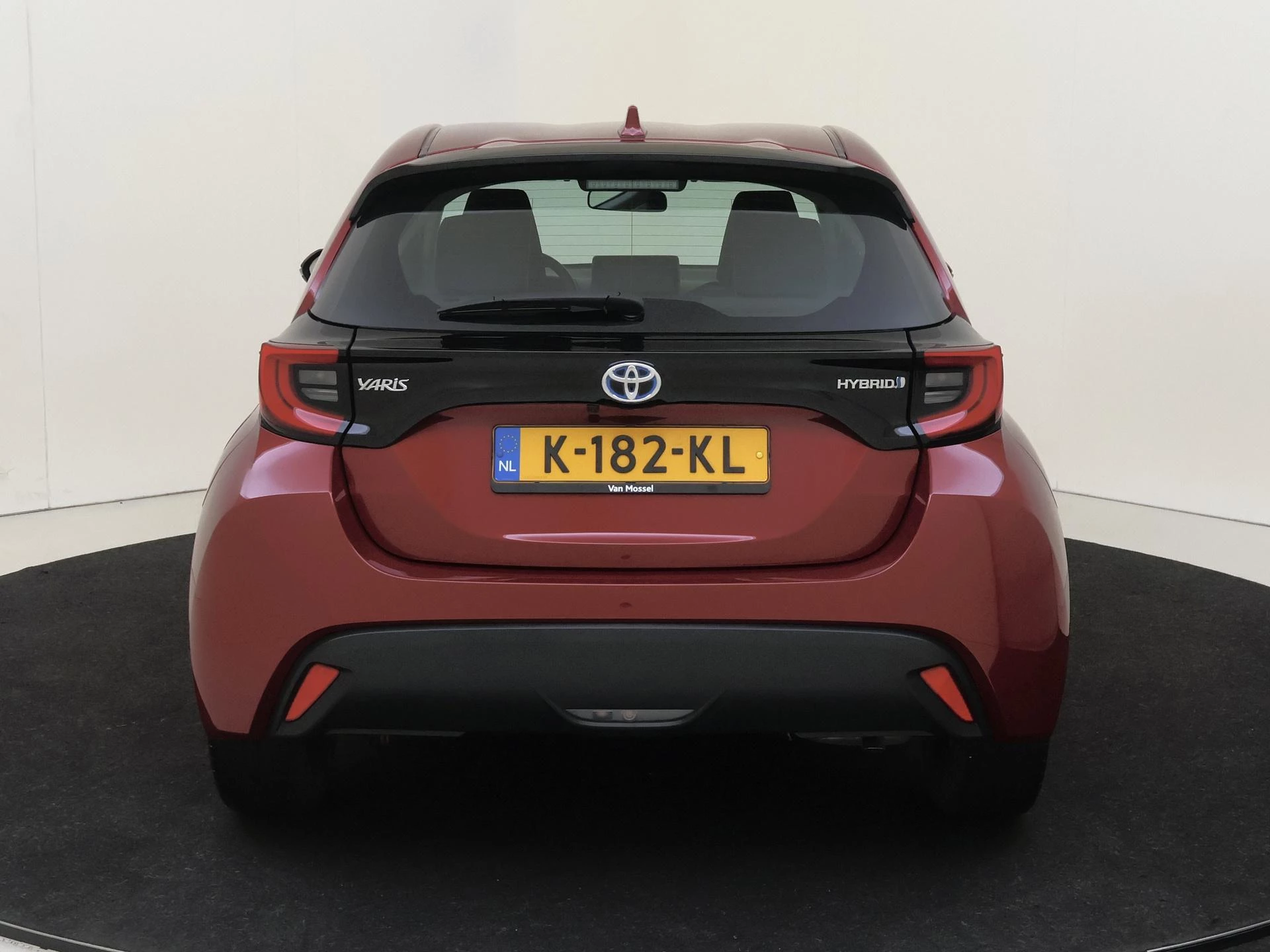 Toyota-Yaris-image-6