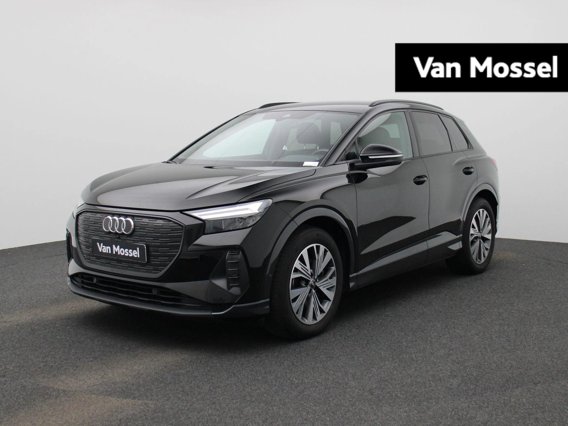 Audi-Q4 e-tron-image-0