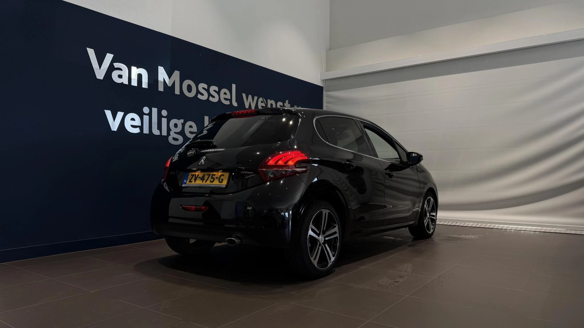 Peugeot-208-image-5