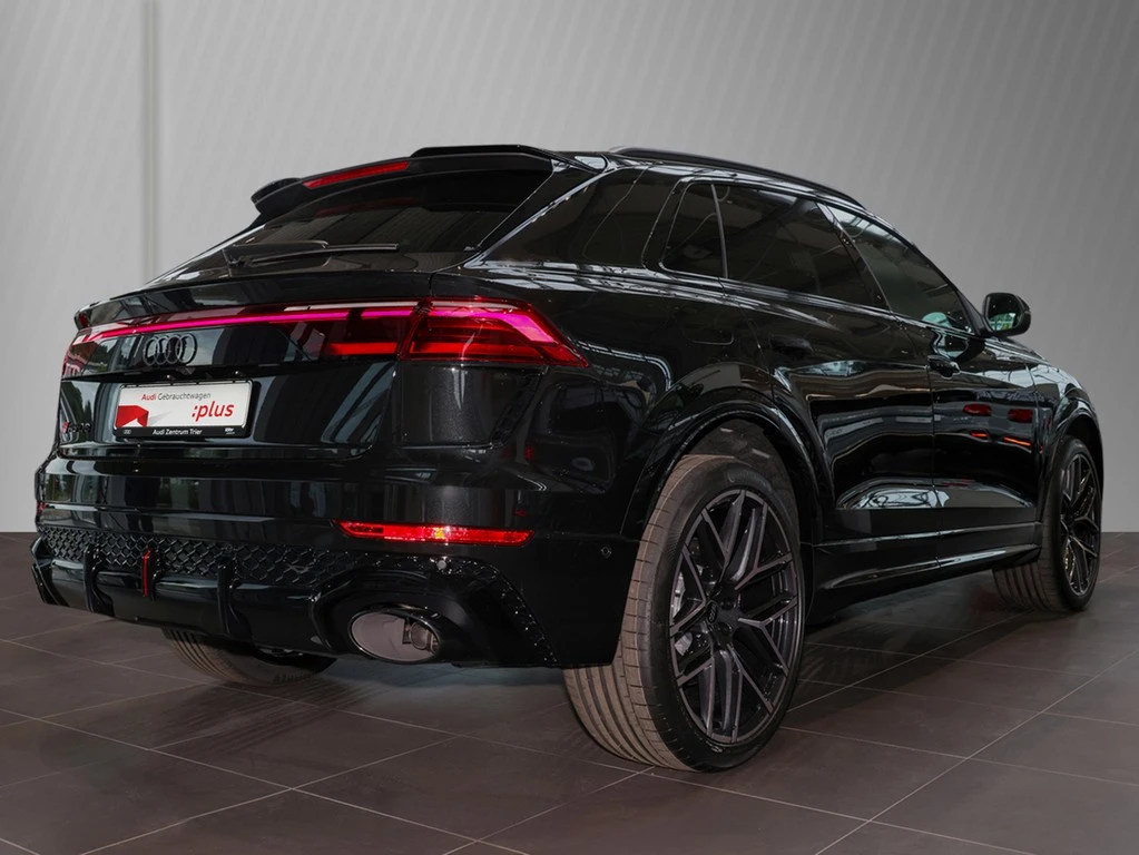 Audi-RSQ8-image-2
