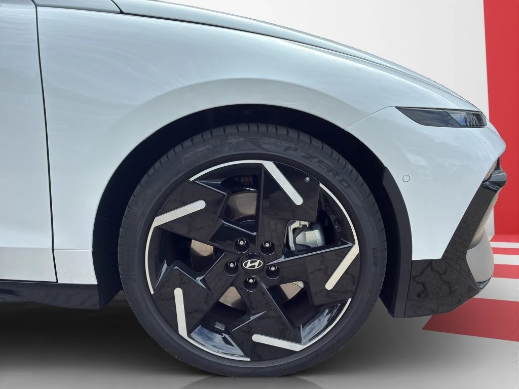Hyundai-IONIQ 6-image-5