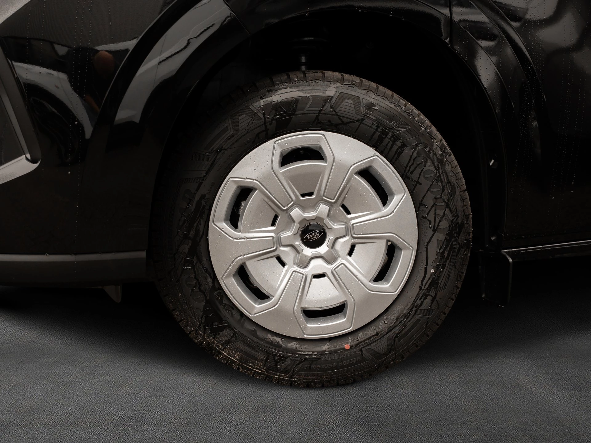 Ford-Transit Custom-image-3