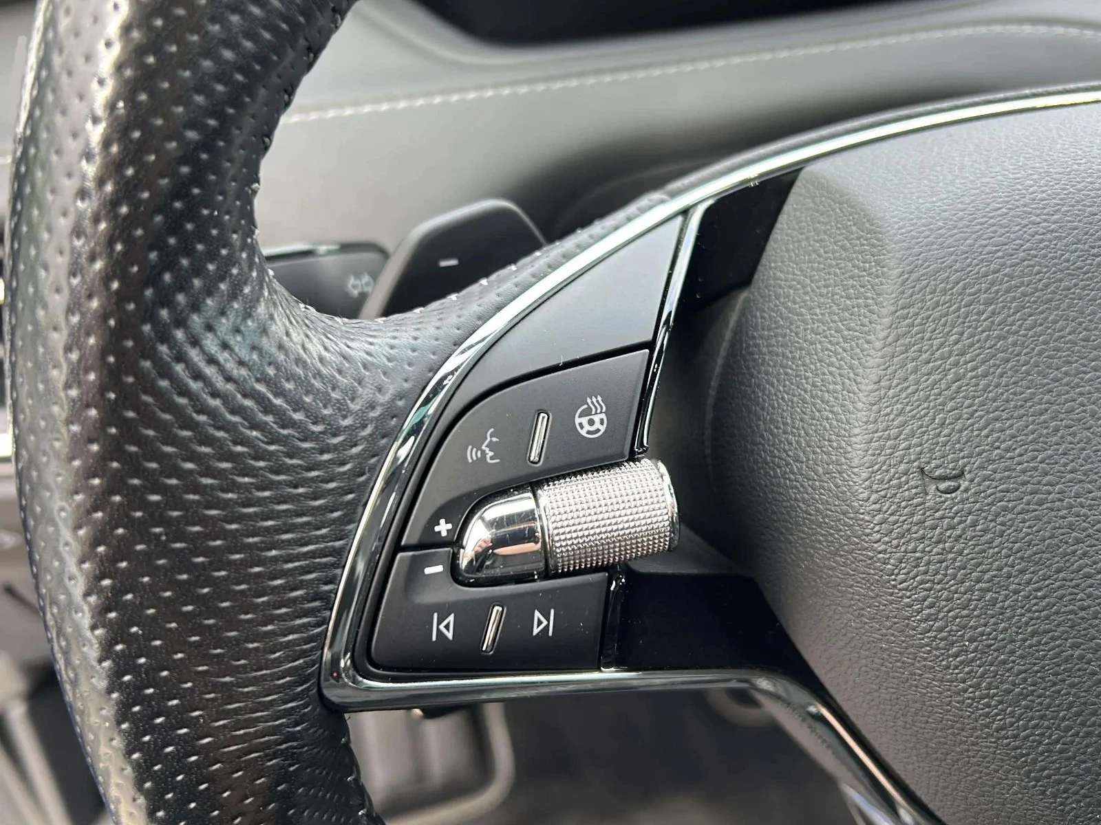 Škoda-Enyaq iV-image-13