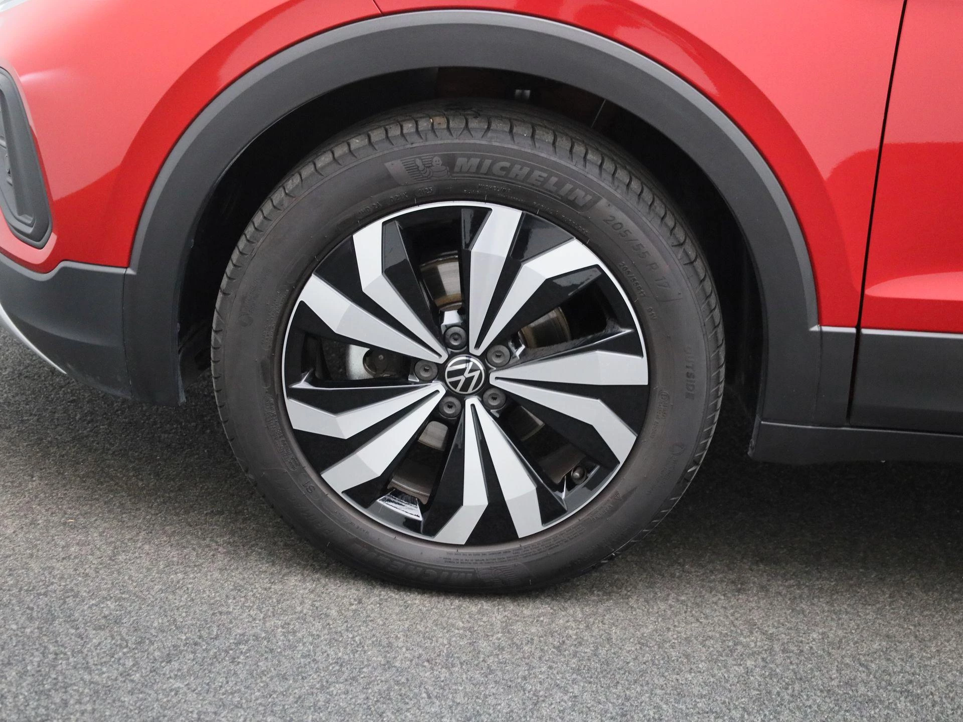 Volkswagen-T-Cross-image-10