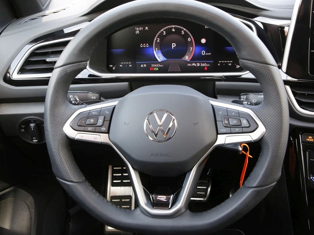 Volkswagen T-Roc 1.5 TSI DSG R-Line 17"ACC LED Navi AHK SHZ