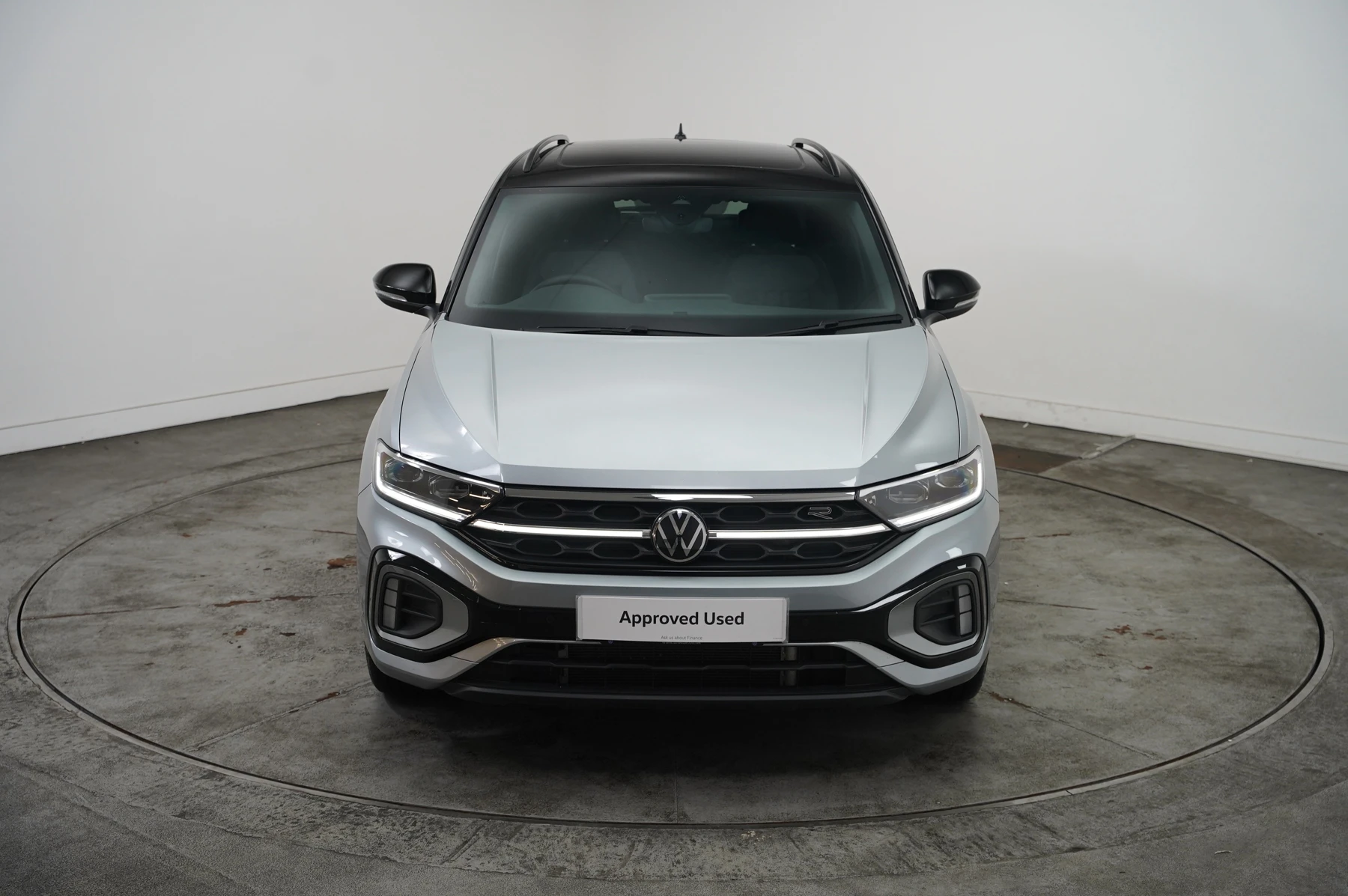 Volkswagen-T-Roc-image-6