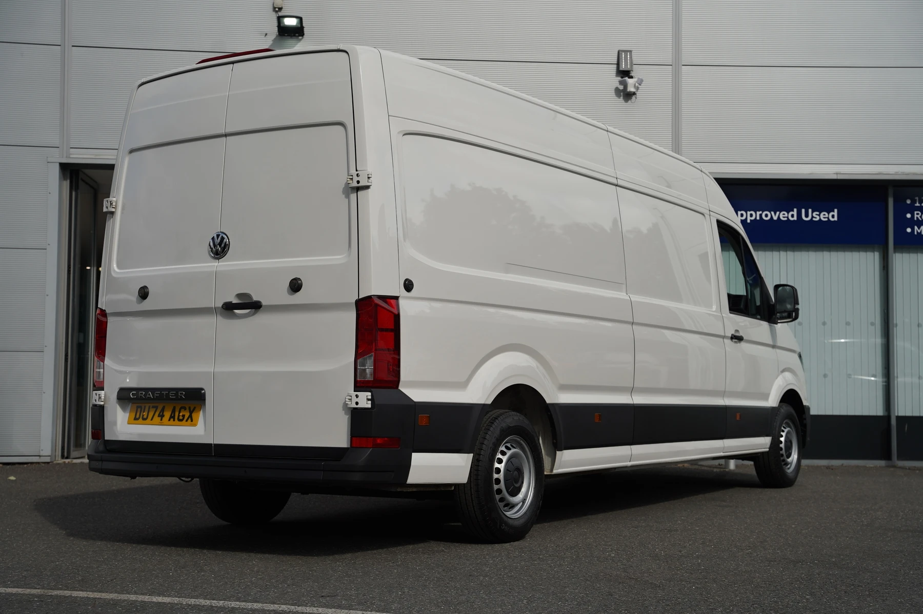 Volkswagen-Crafter-image-13