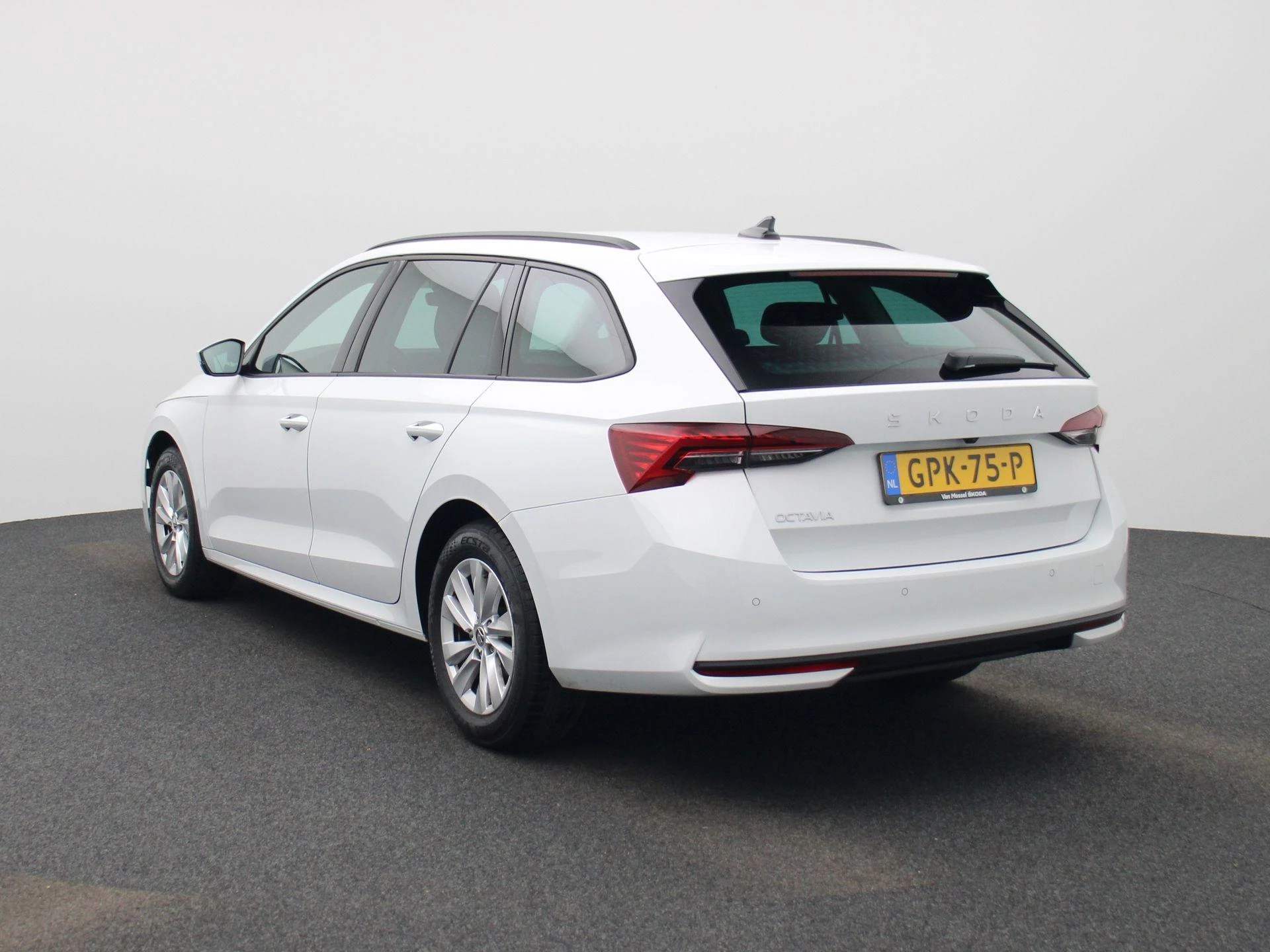 Škoda-Octavia-image-1