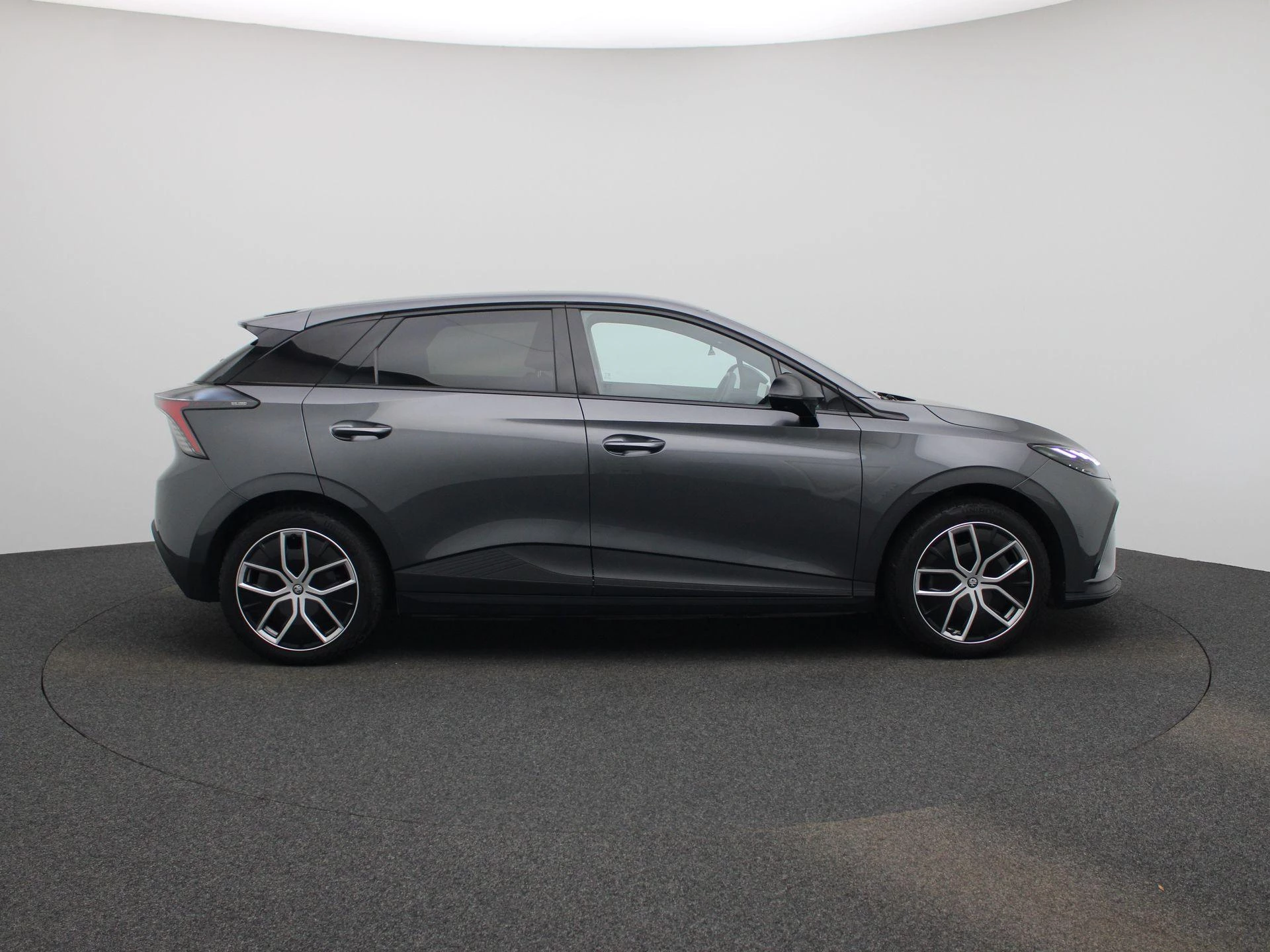 MG MG4 64 kWh Luxury