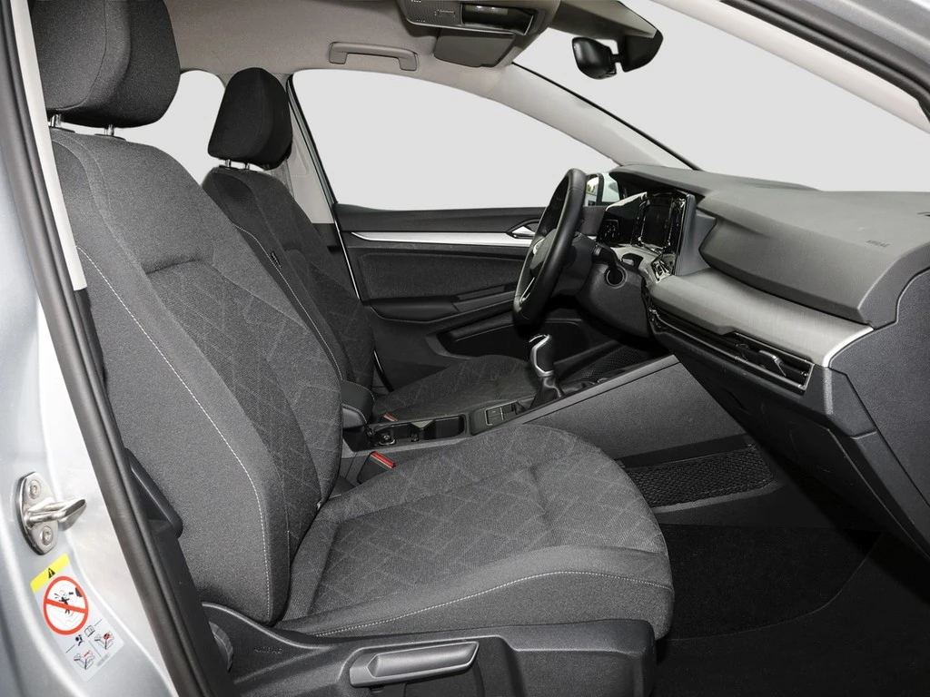 Volkswagen-Golf-image-6