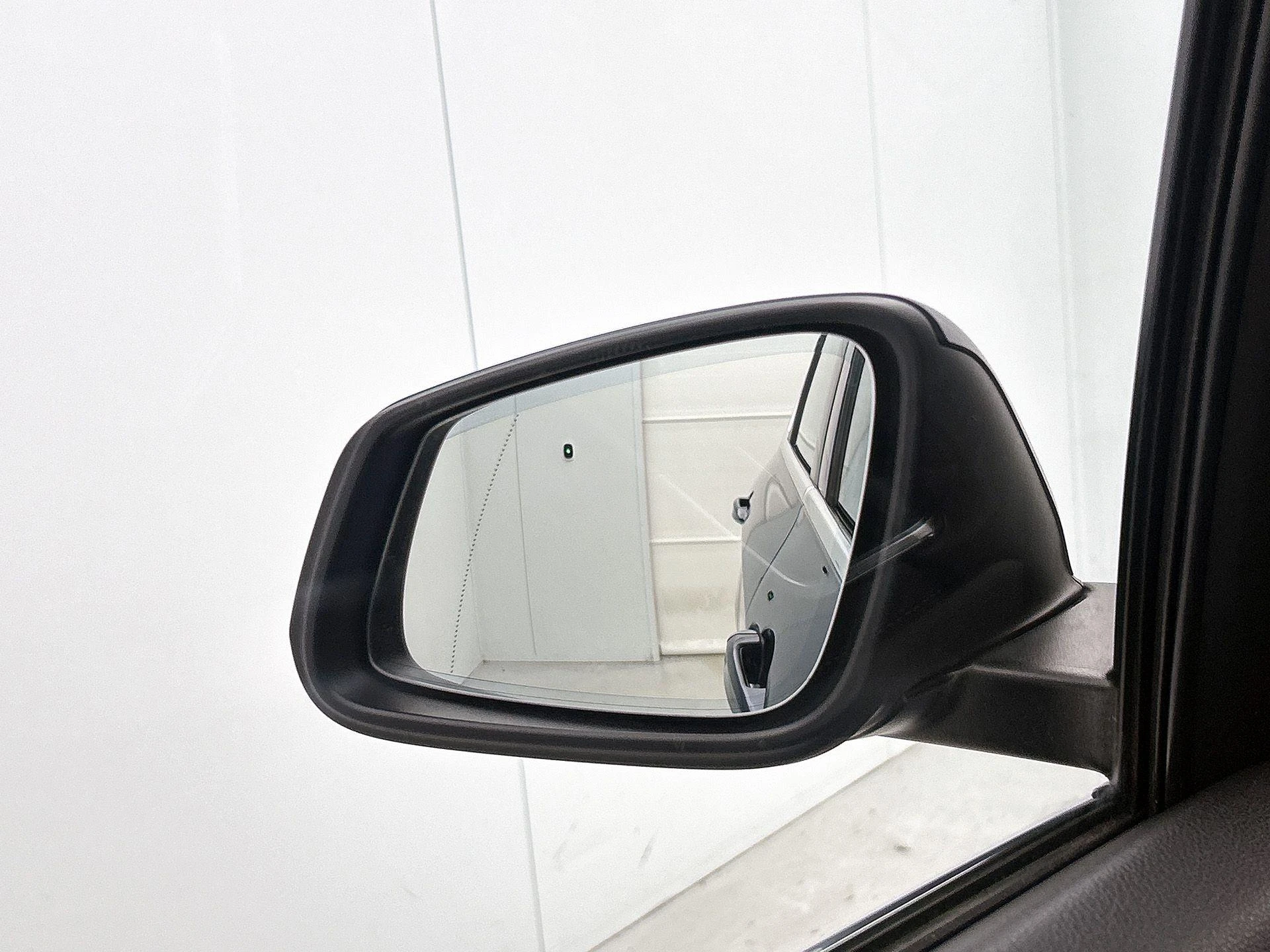 BMW-2 Serie-image-23