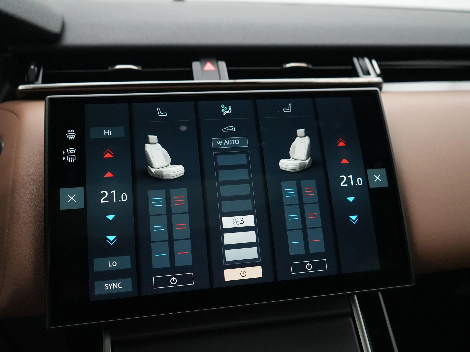 Land Rover-Range Rover Velar-image-30