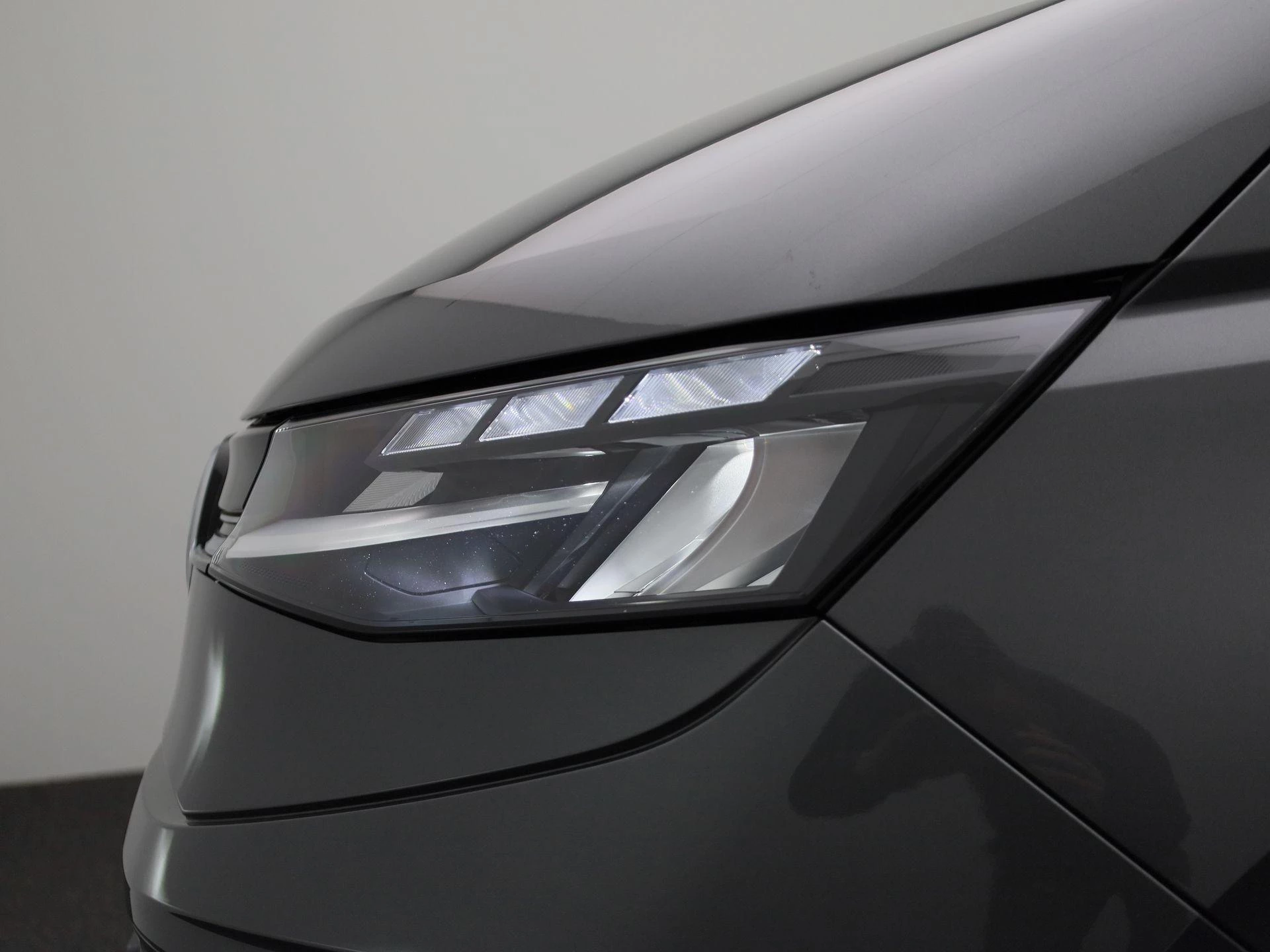 Volkswagen Multivan 1.4 eHybrid L2H1 Life 218PK