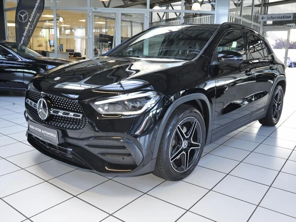 Mercedes-Benz-GLA 200 d-image-7