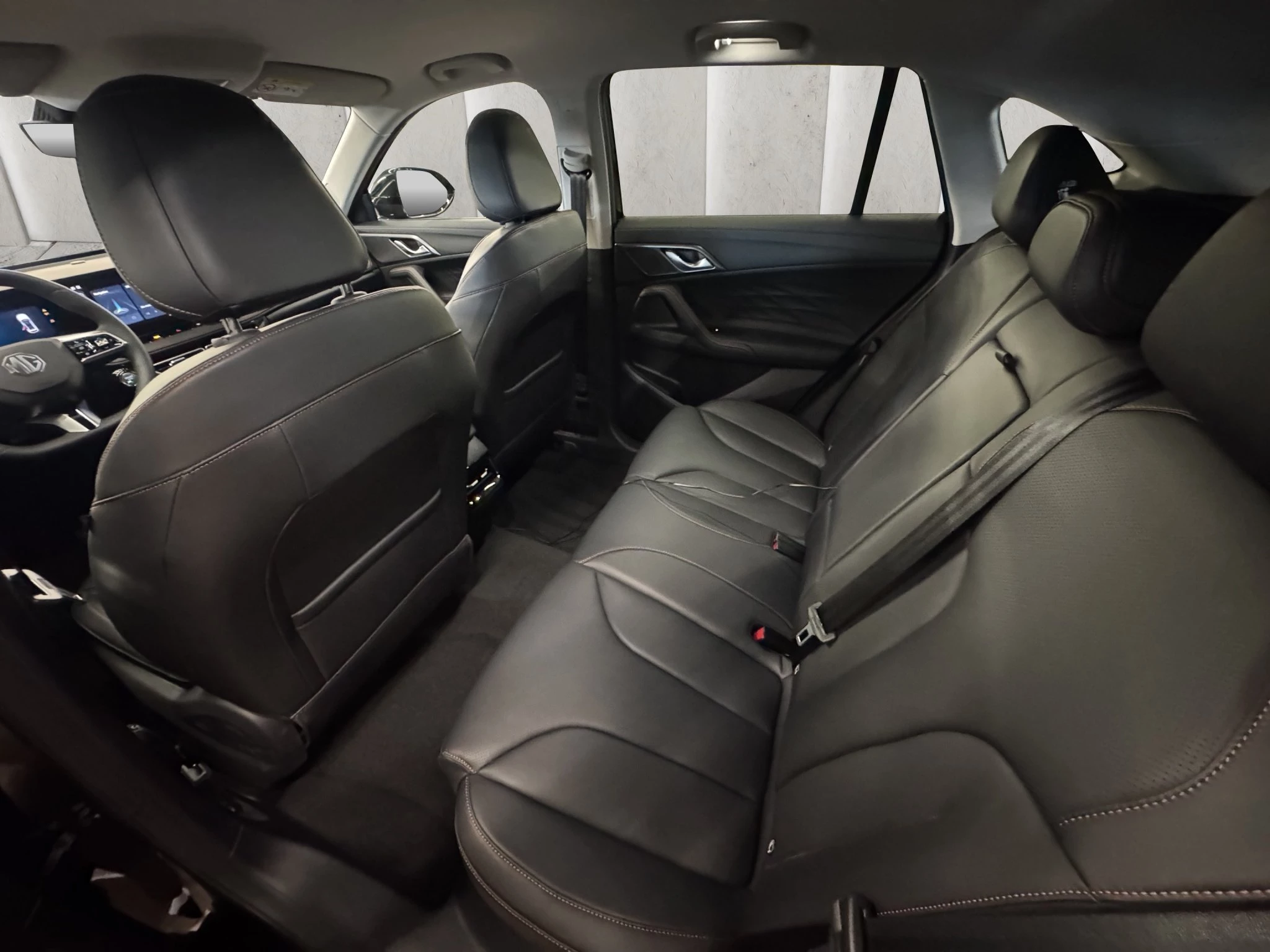 MG HS Luxury 1.5 T PHEV Sports Utility Vehicle. 200 kW. 5-türig