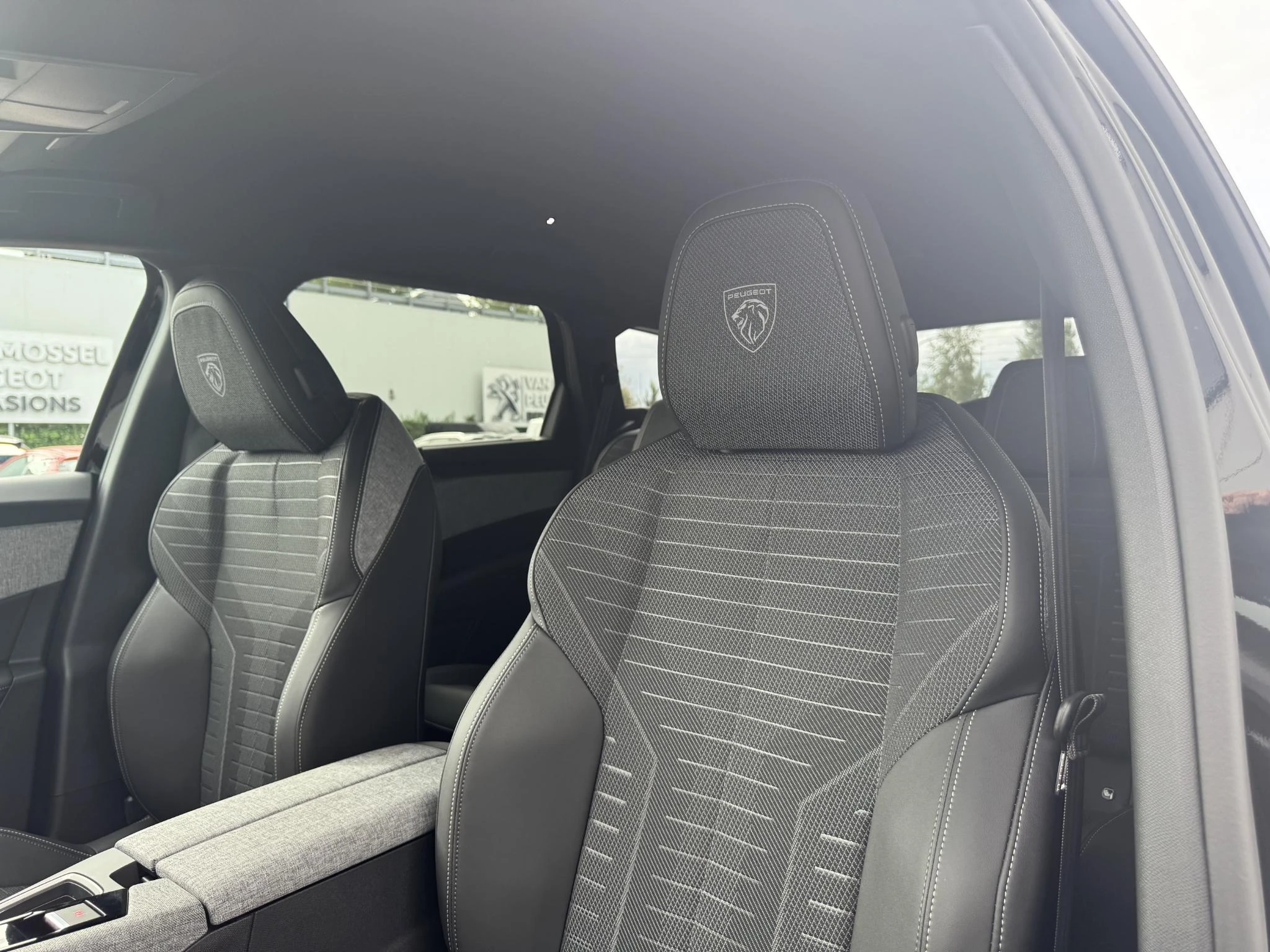 Peugeot-5008-image-32
