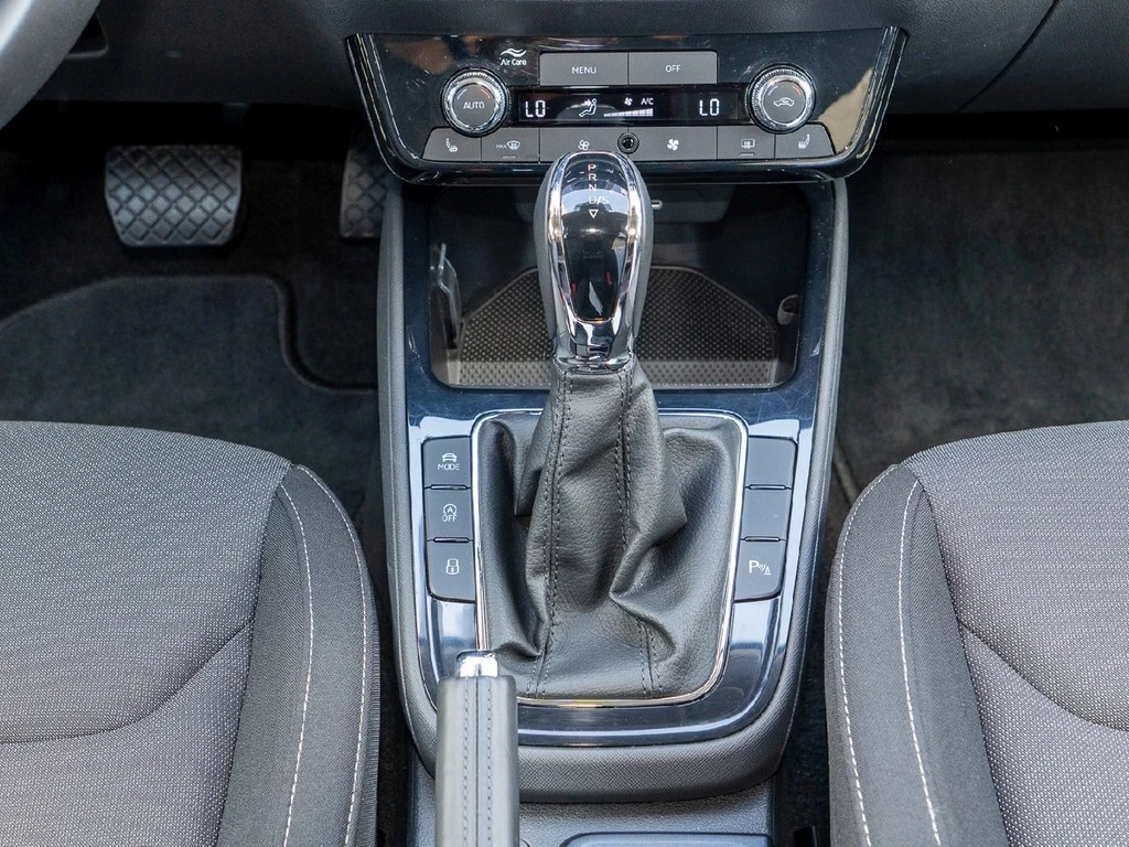 Škoda Fabia 1.0 TSI DSG Tour Navi, LED, Winterpaket