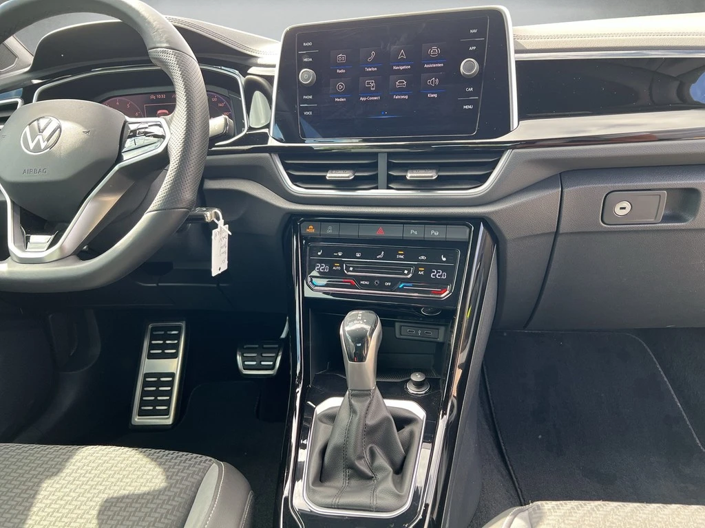 Volkswagen-T-Roc-image-7