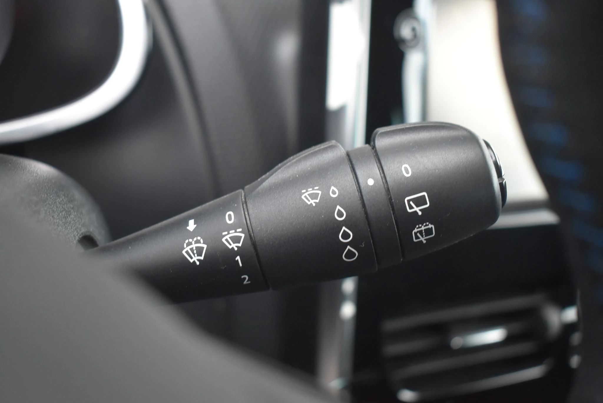 Renault-Clio-image-16