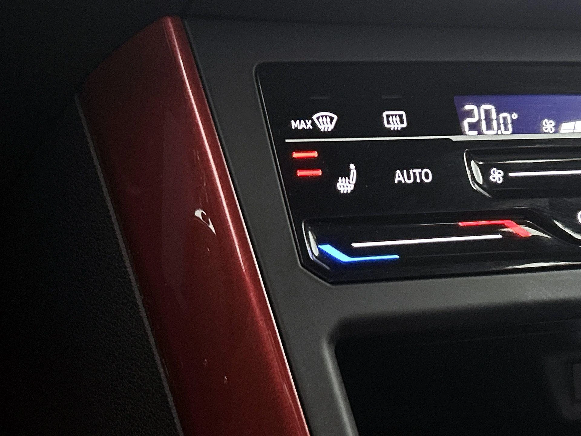Volkswagen-Polo-image-7