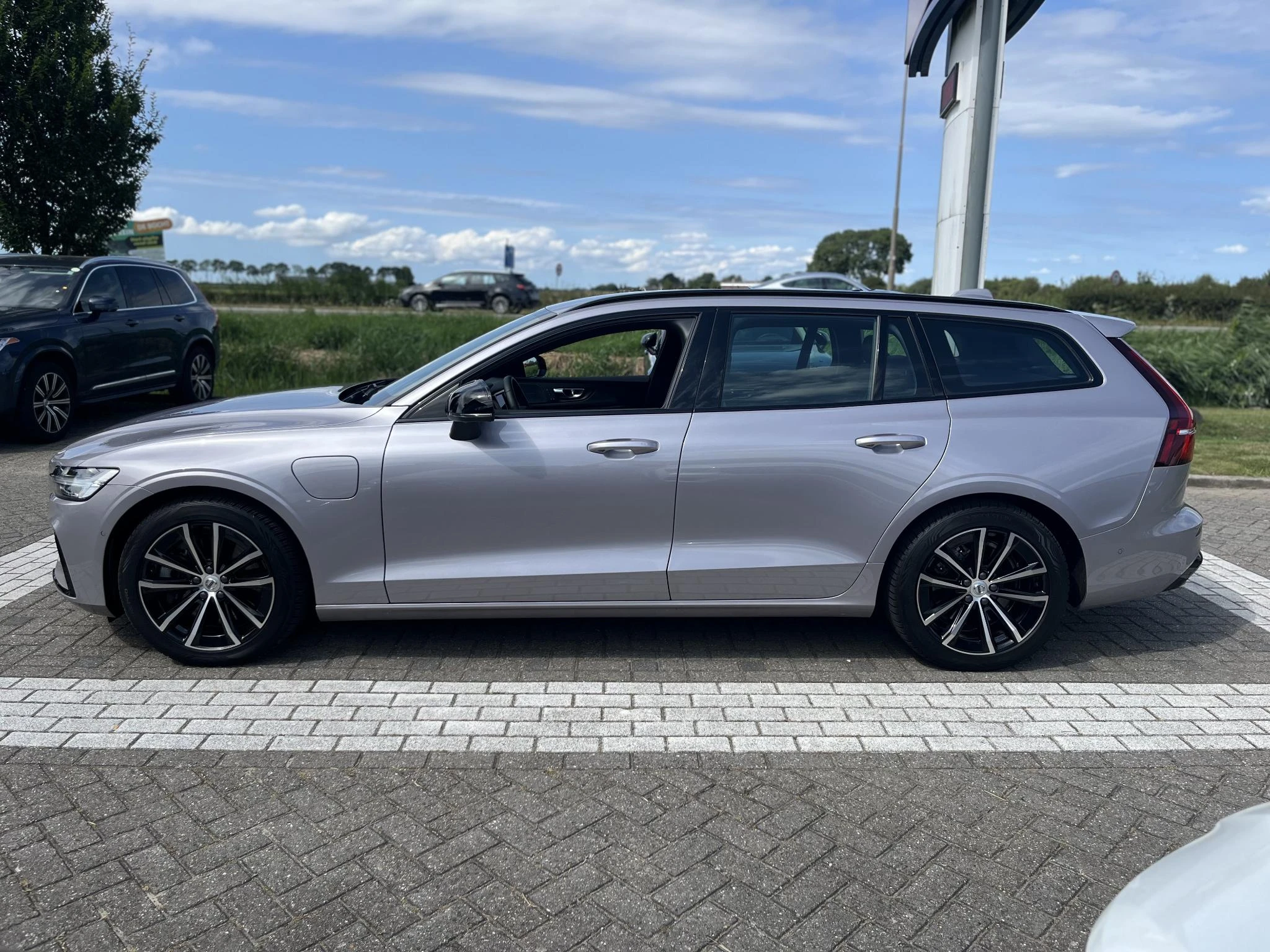Volvo-V60-image-1
