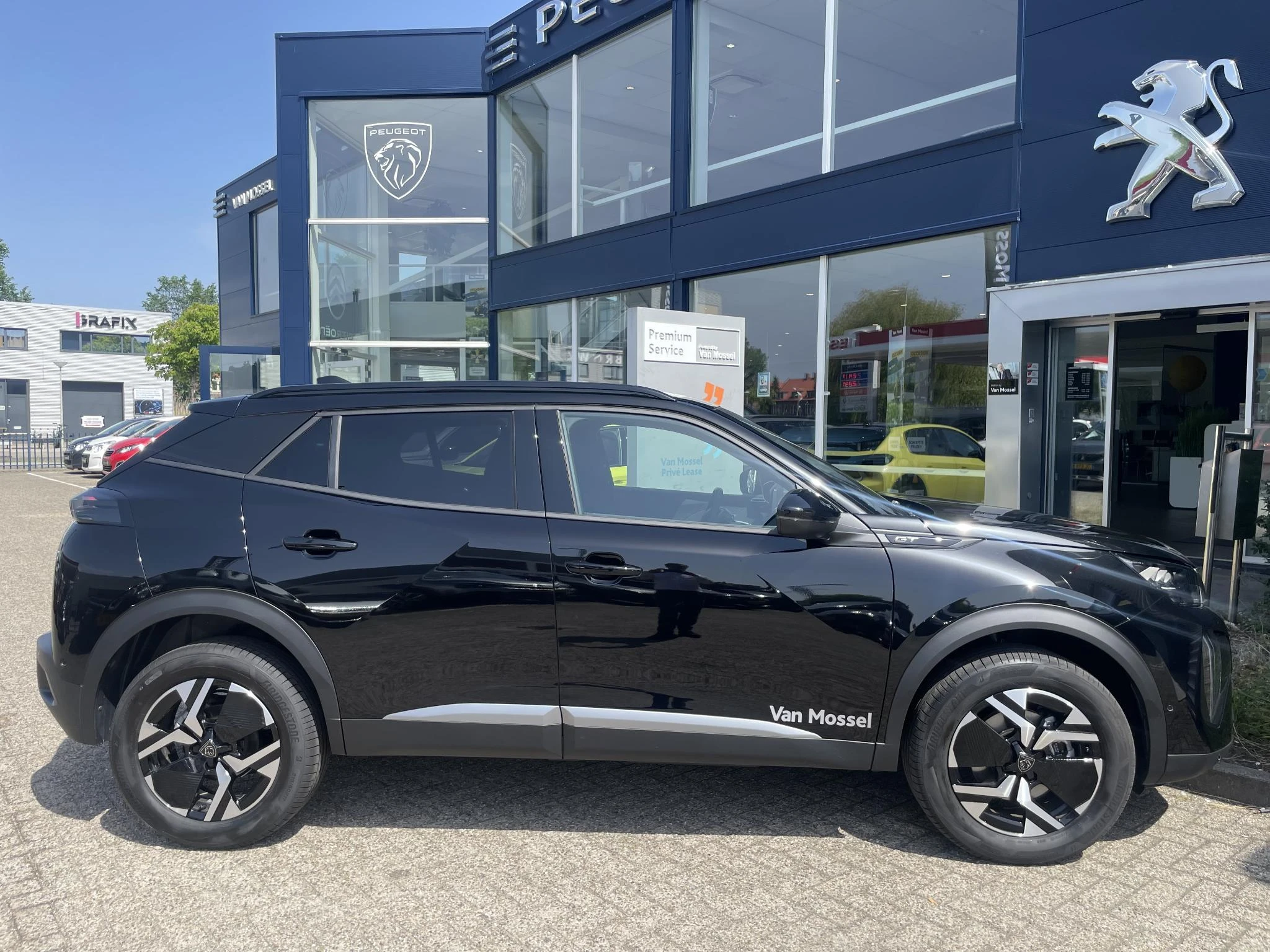 Peugeot-2008-image-4