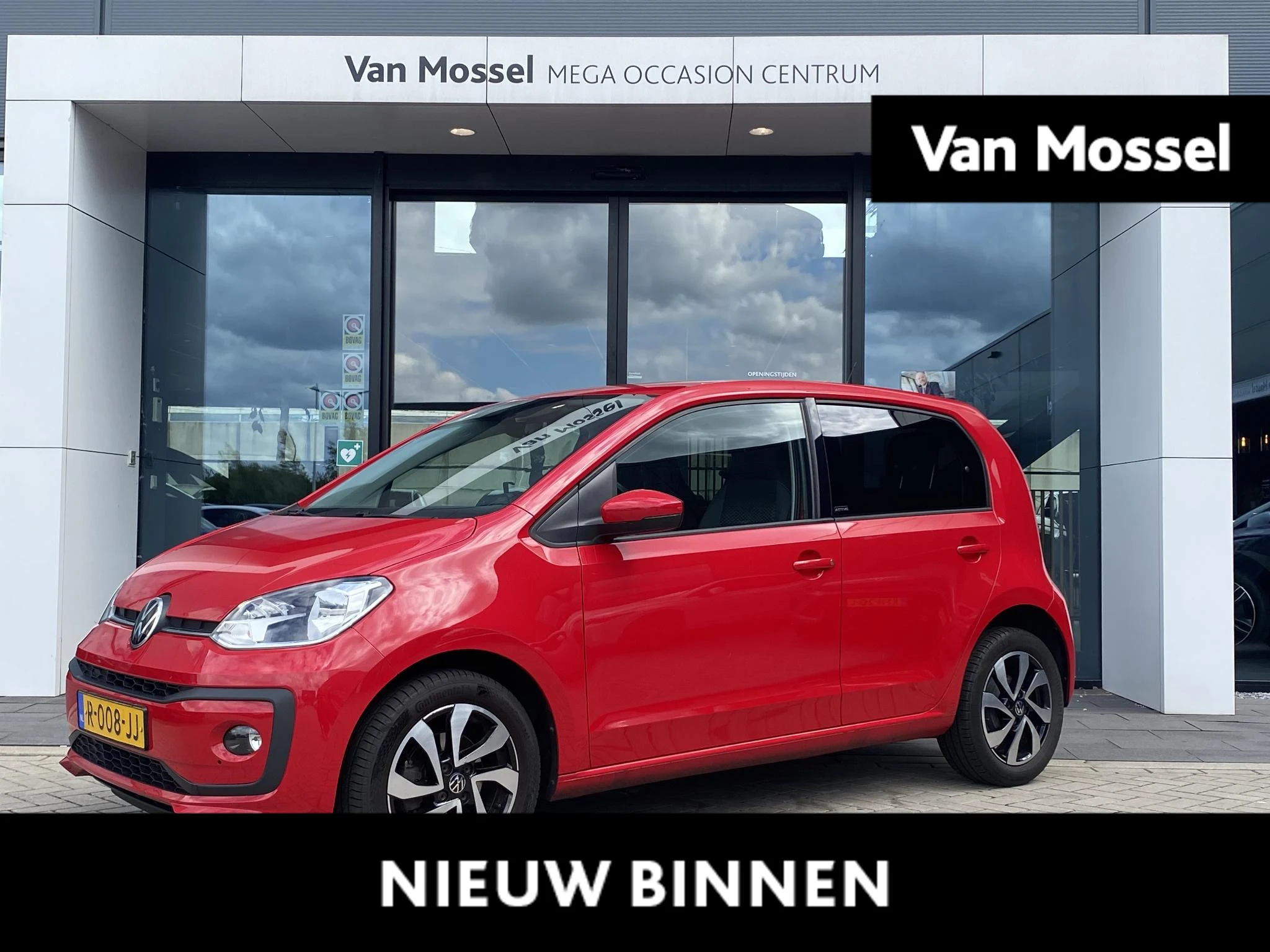 Volkswagen-up!-image-0