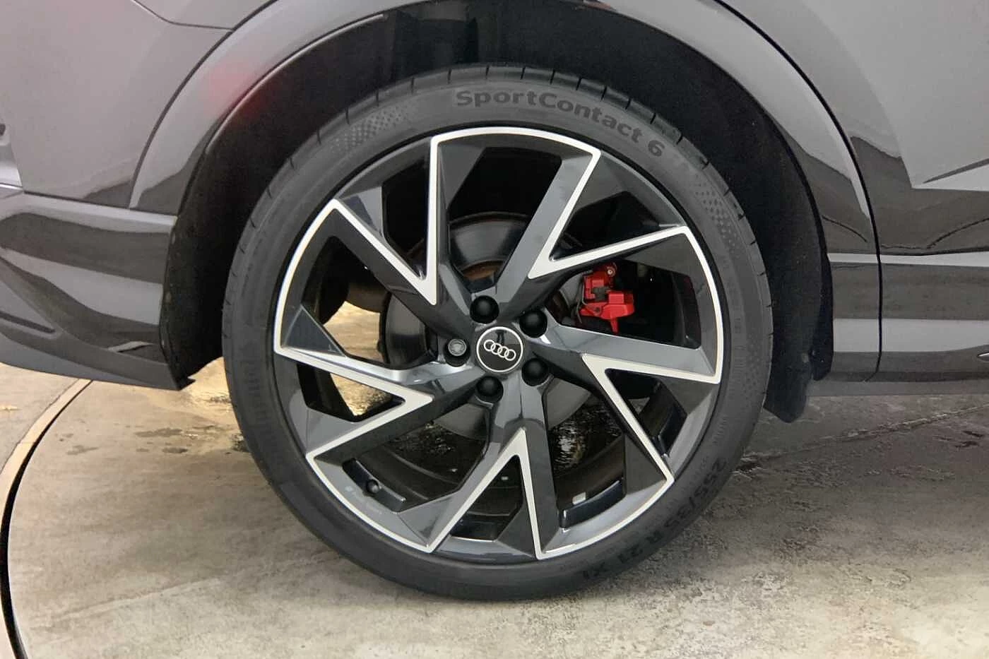 Audi-RSQ3-image-4