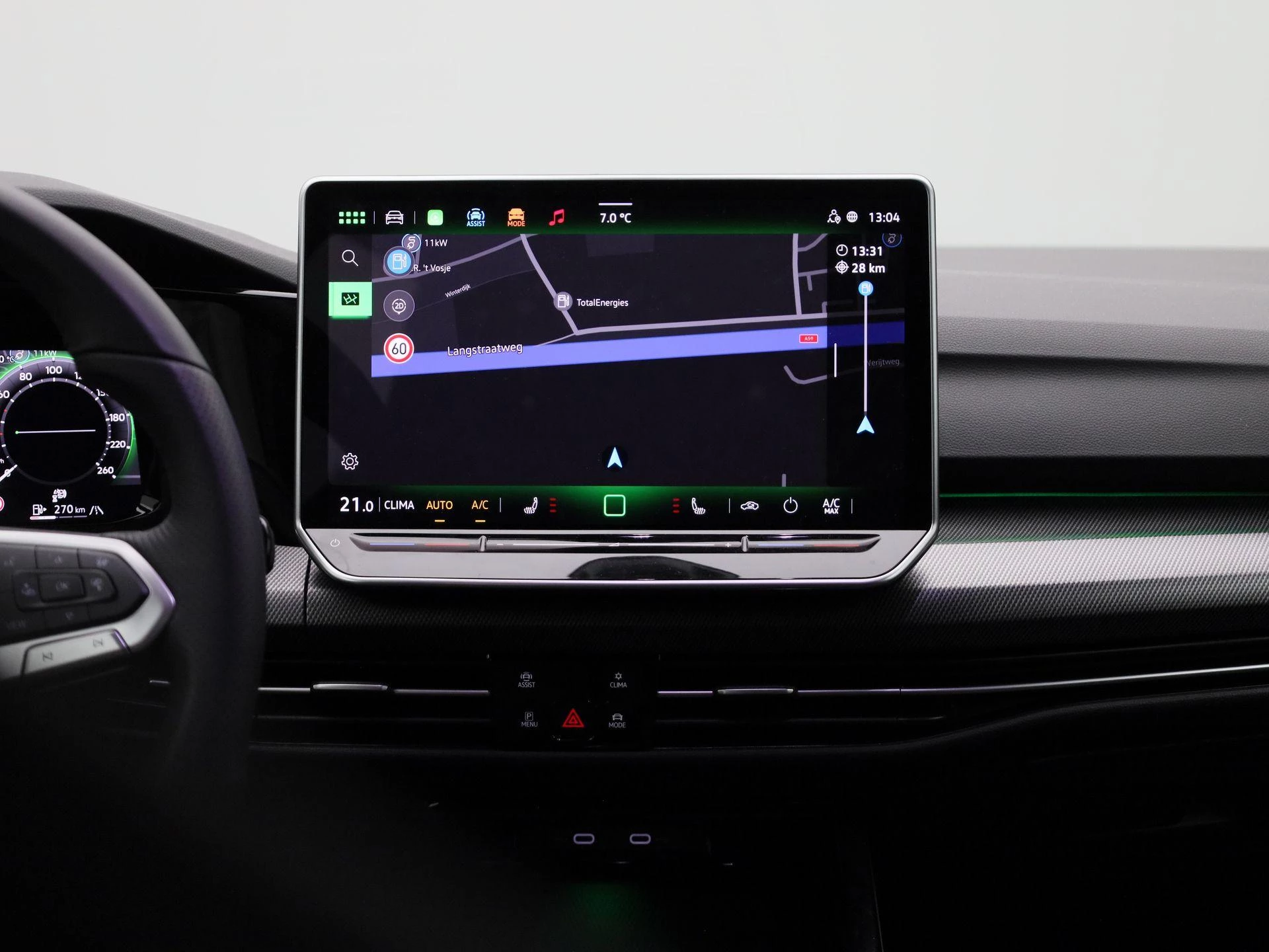 Volkswagen-Golf-image-7