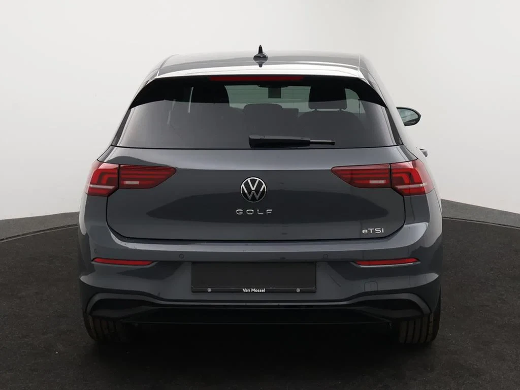 Volkswagen-Golf-image-6