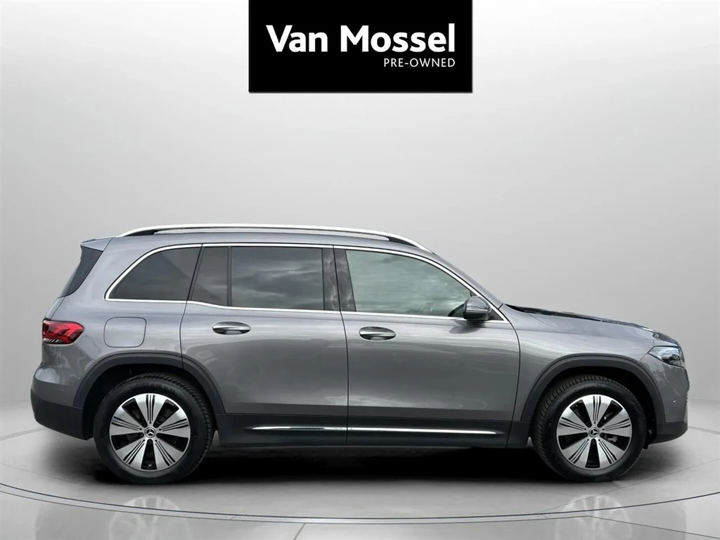 Mercedes-Benz-EQB-image-3