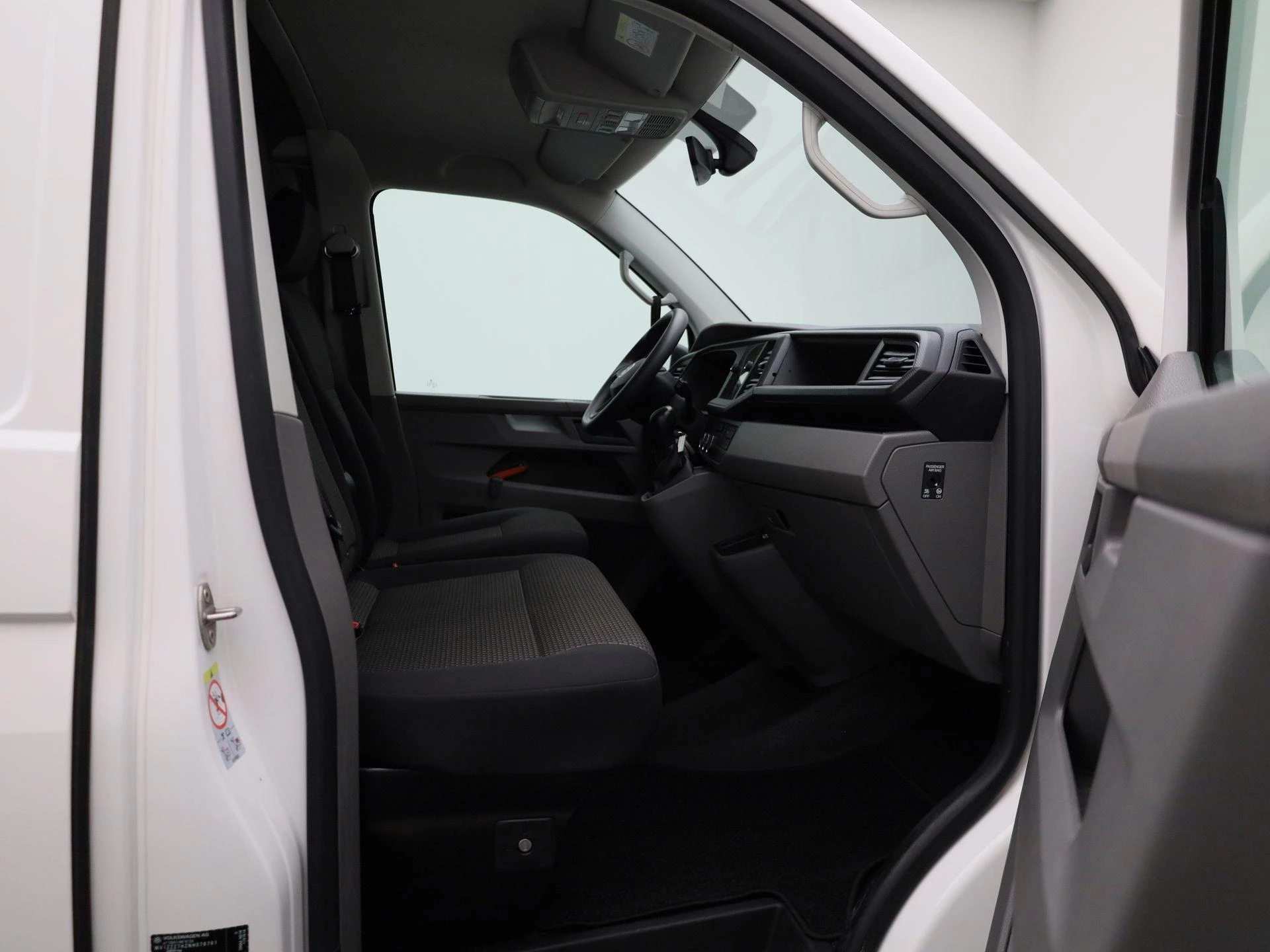Volkswagen Transporter 2.0 TDI L2H1 150PK
