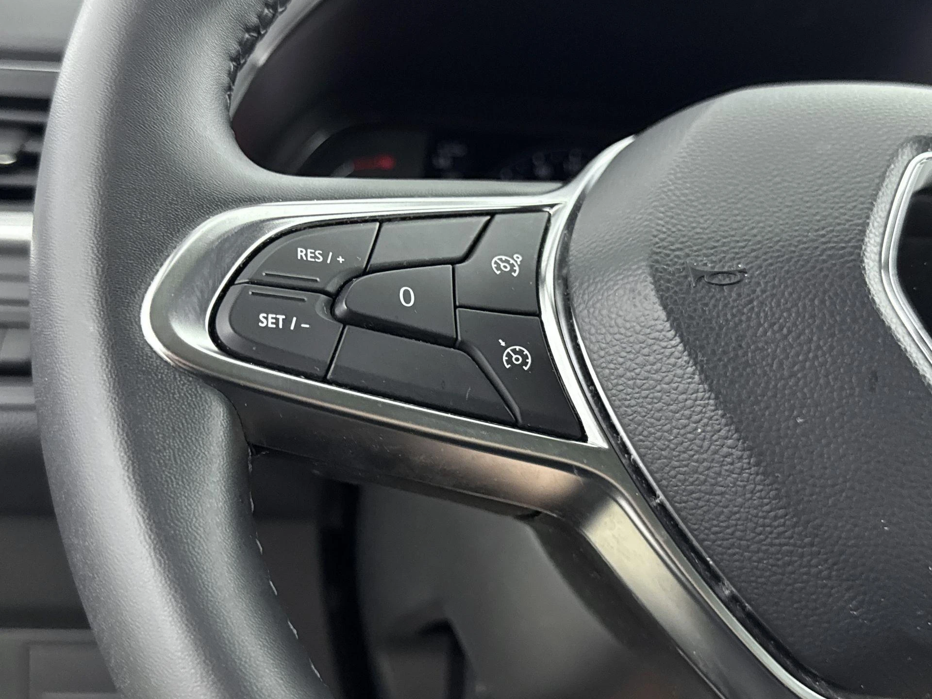 Renault-Captur-image-5