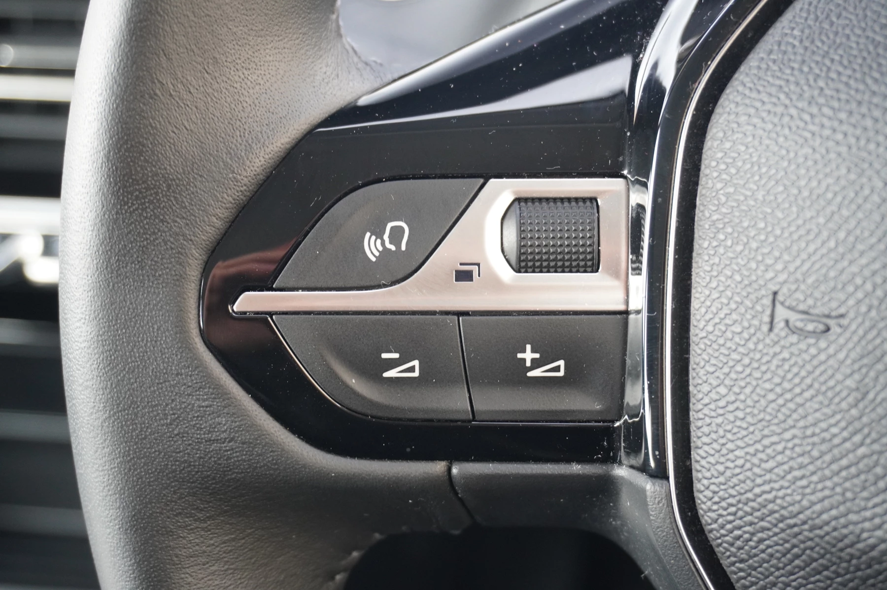 Peugeot-208-image-26