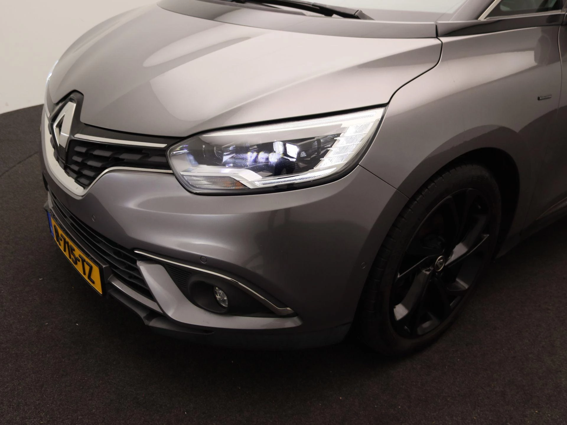 Renault-Scénic-image-14