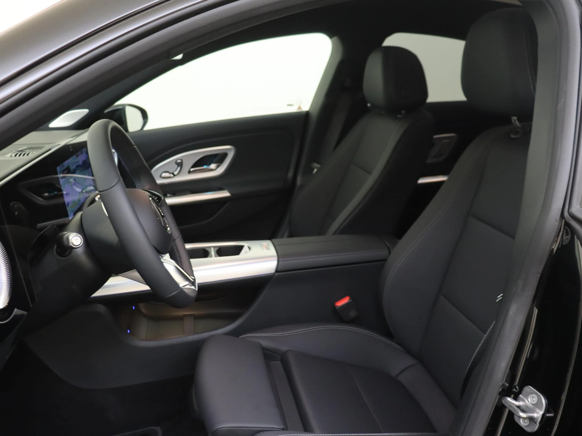 Mercedes-Benz-CLA-image-9