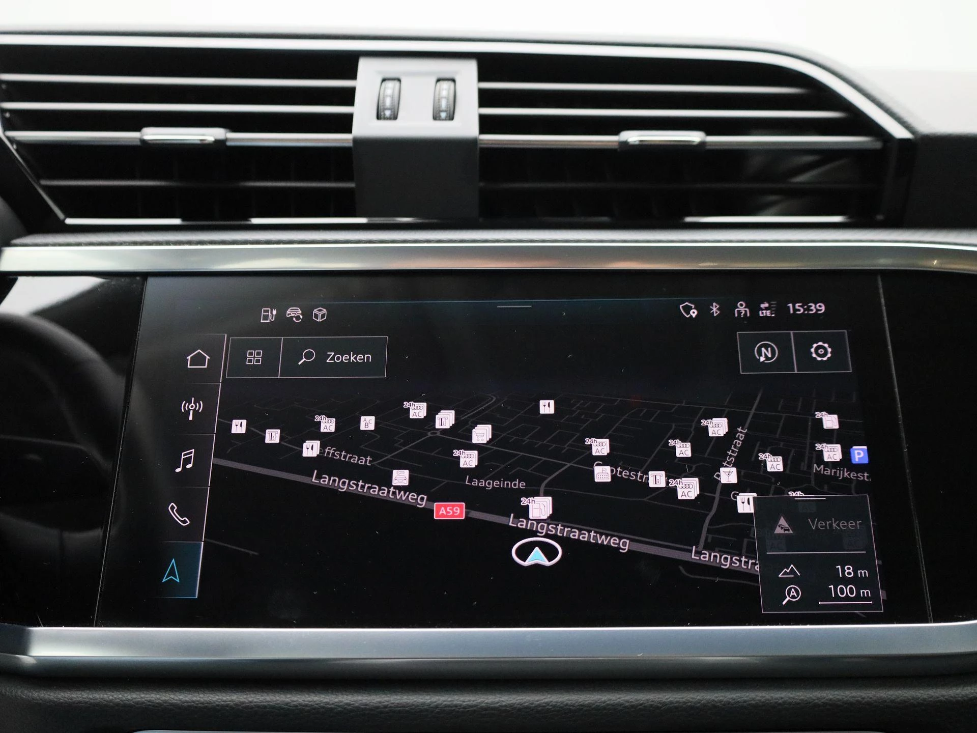 Audi-Q3-image-15