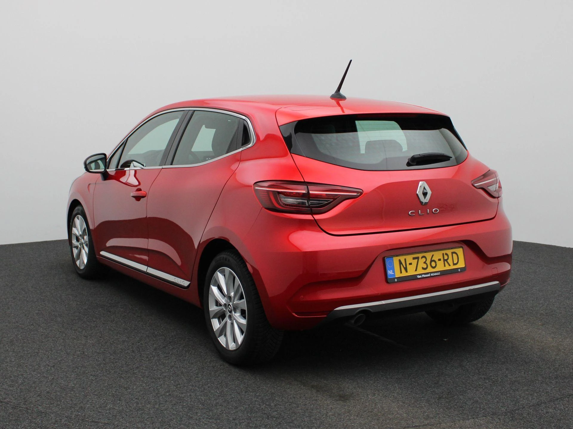 Renault-Clio-image-1