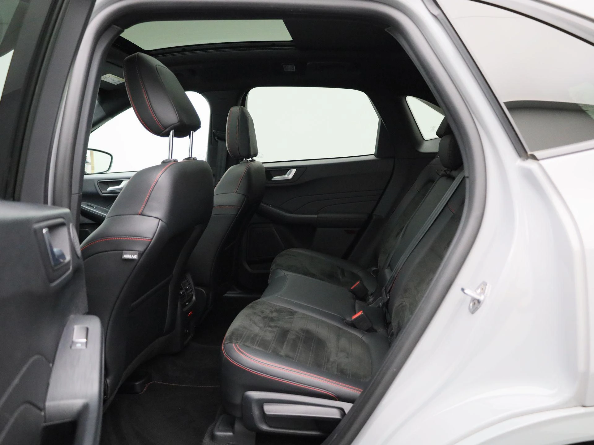 Ford-Kuga-image-10