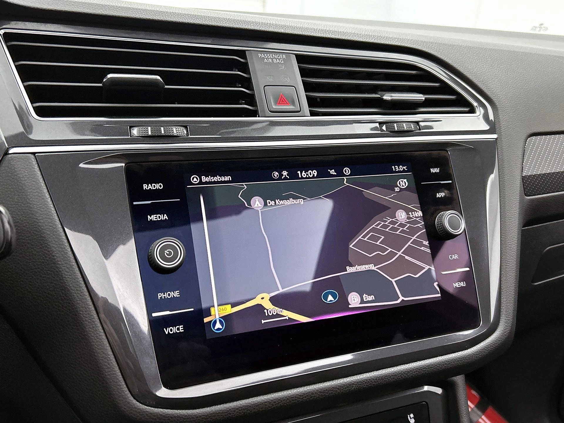 Volkswagen-Tiguan-image-35