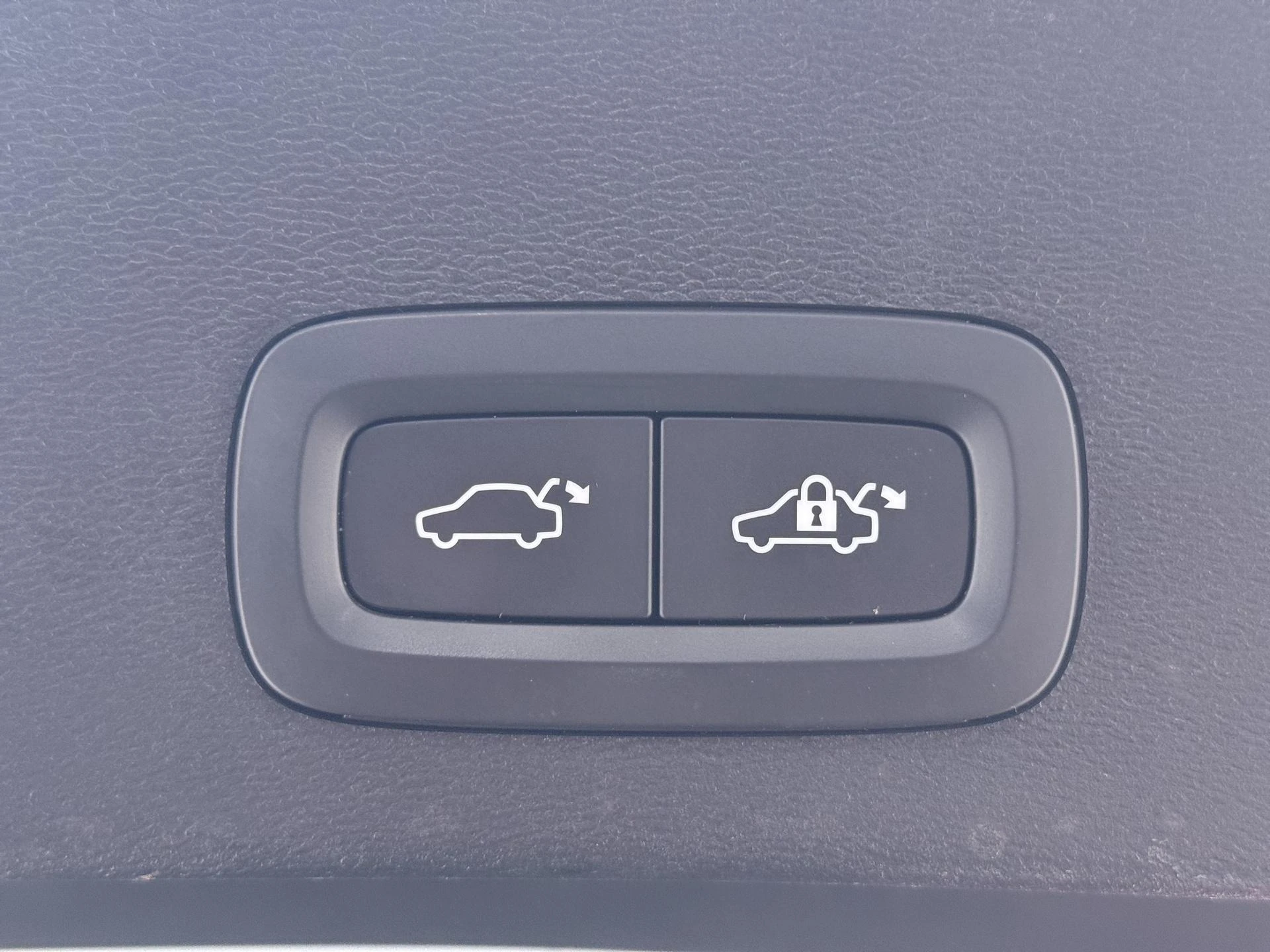 Volvo-XC40-image-27