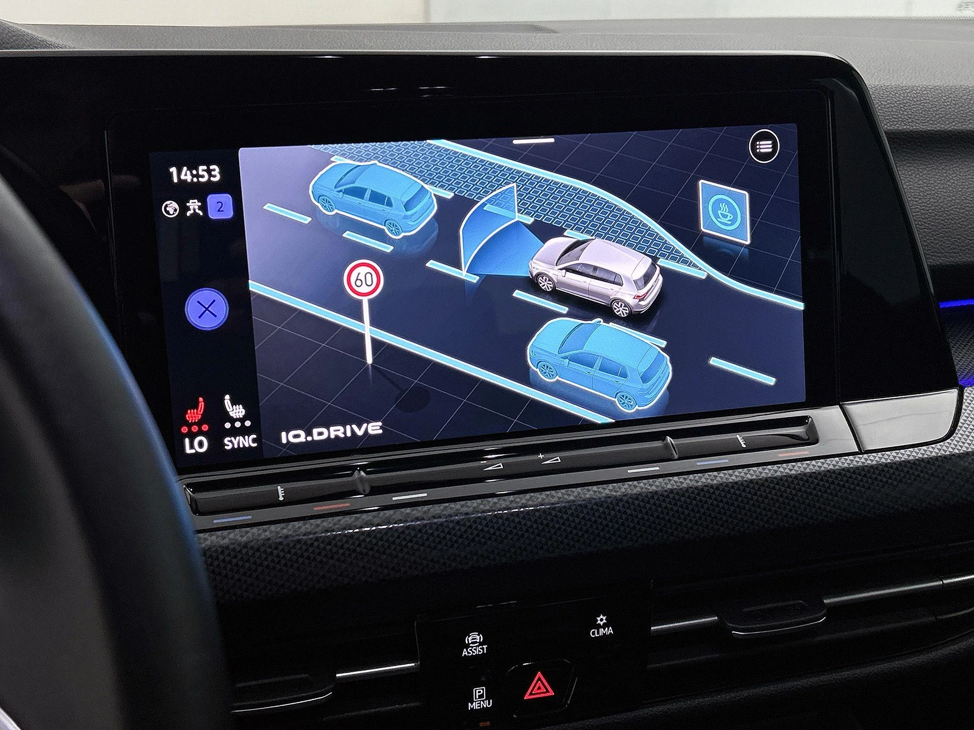 Volkswagen-Golf-image-9