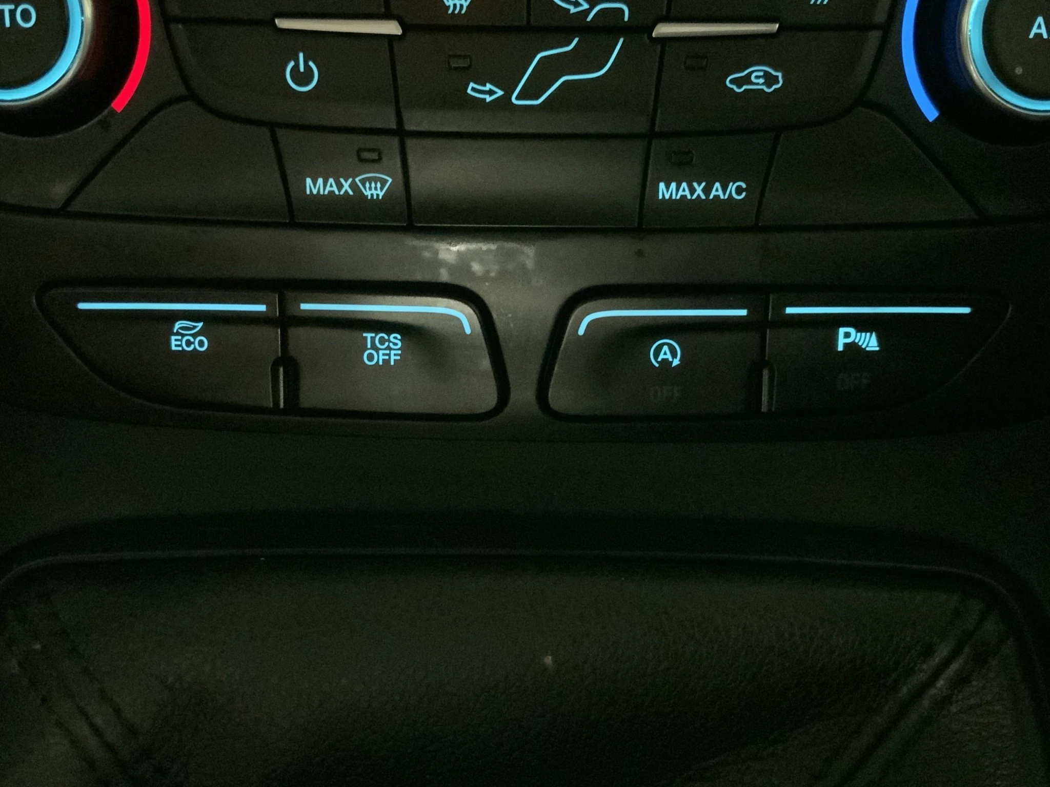 Ford-Transit Connect-image-17