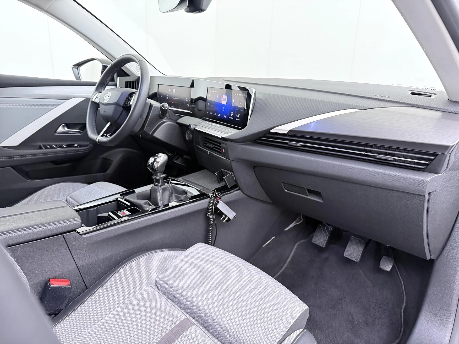 Opel-Astra-image-28