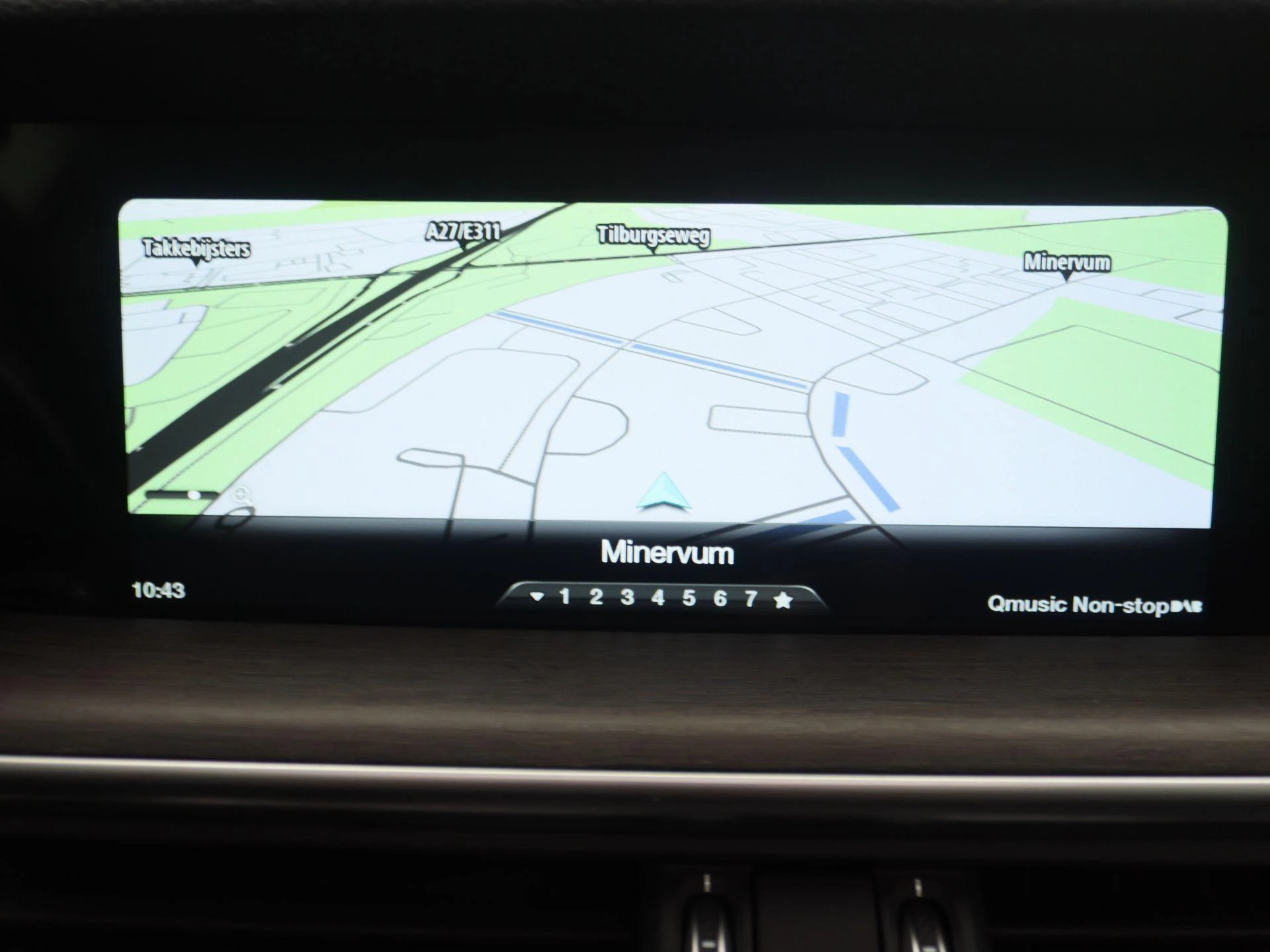 Alfa Romeo-Stelvio-image-9
