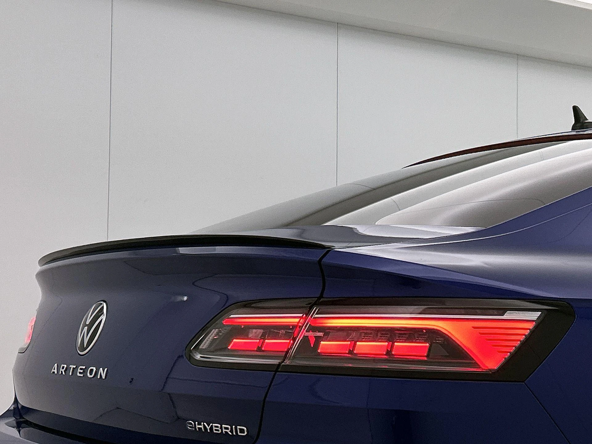 Volkswagen-Arteon-image-38
