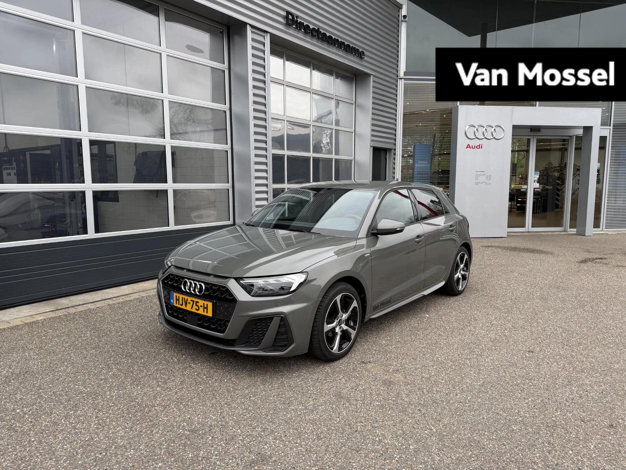 Audi-A1 Sportback-image-0
