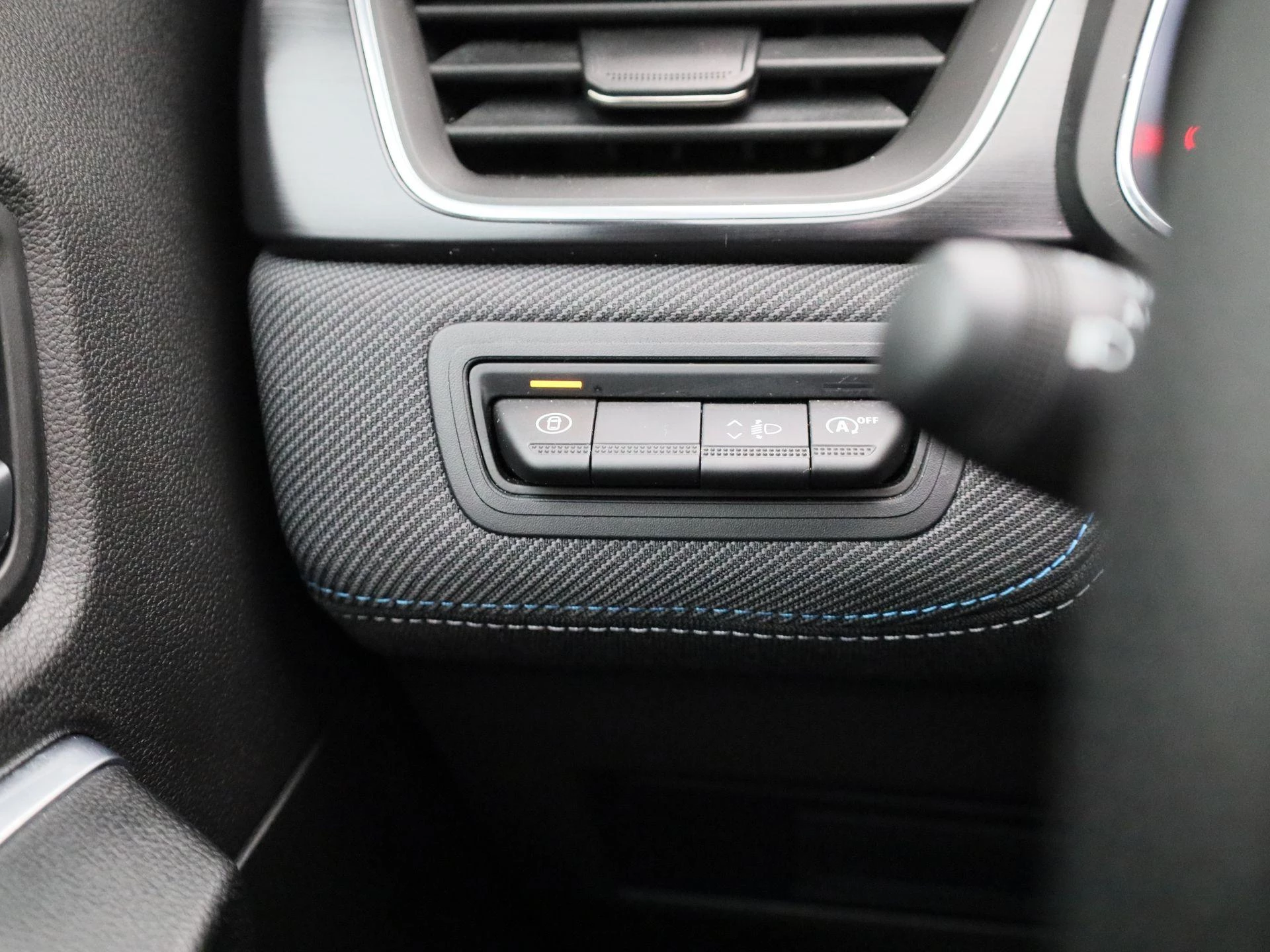 Renault-Captur-image-23