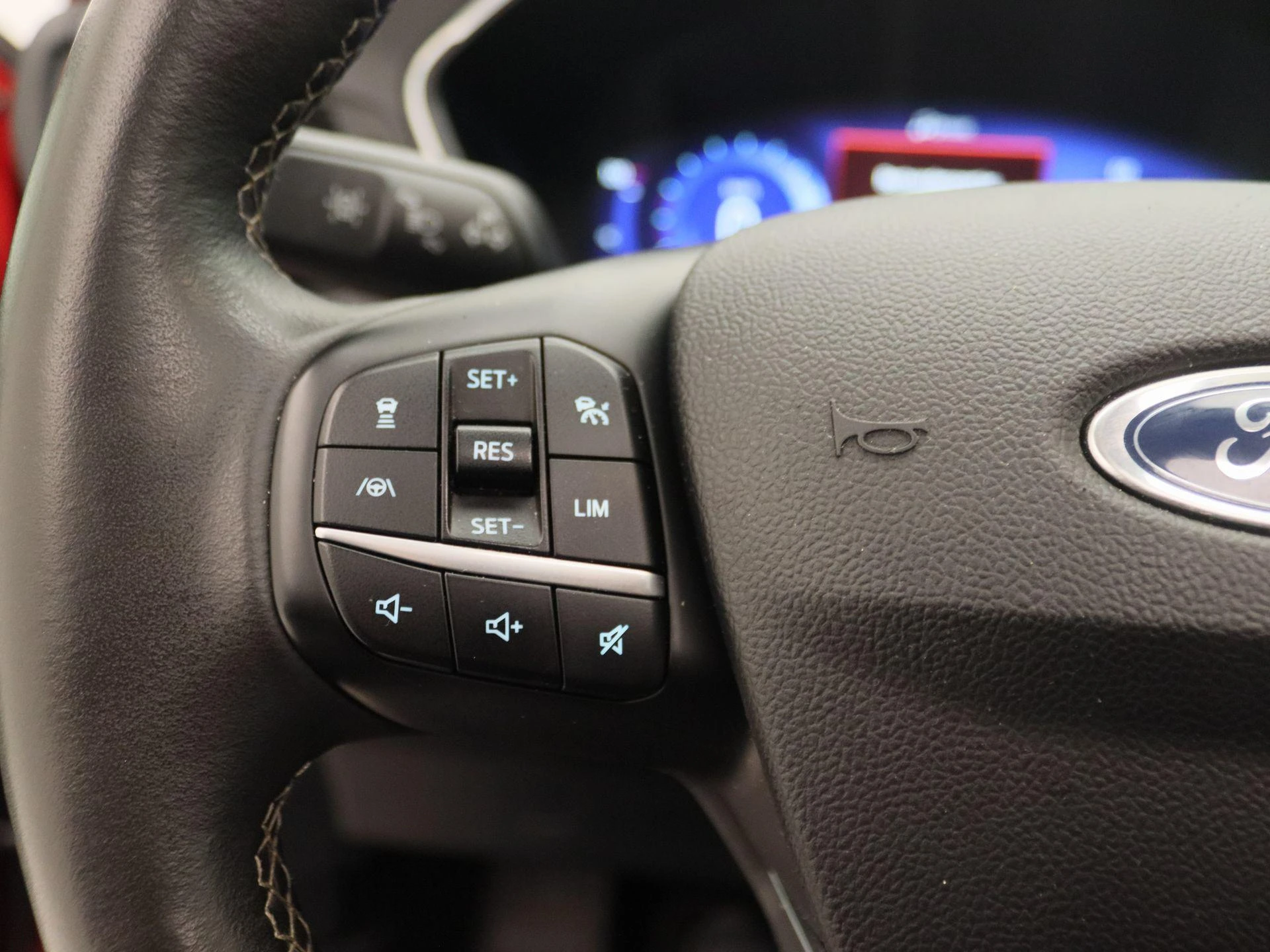 Ford-Kuga-image-20
